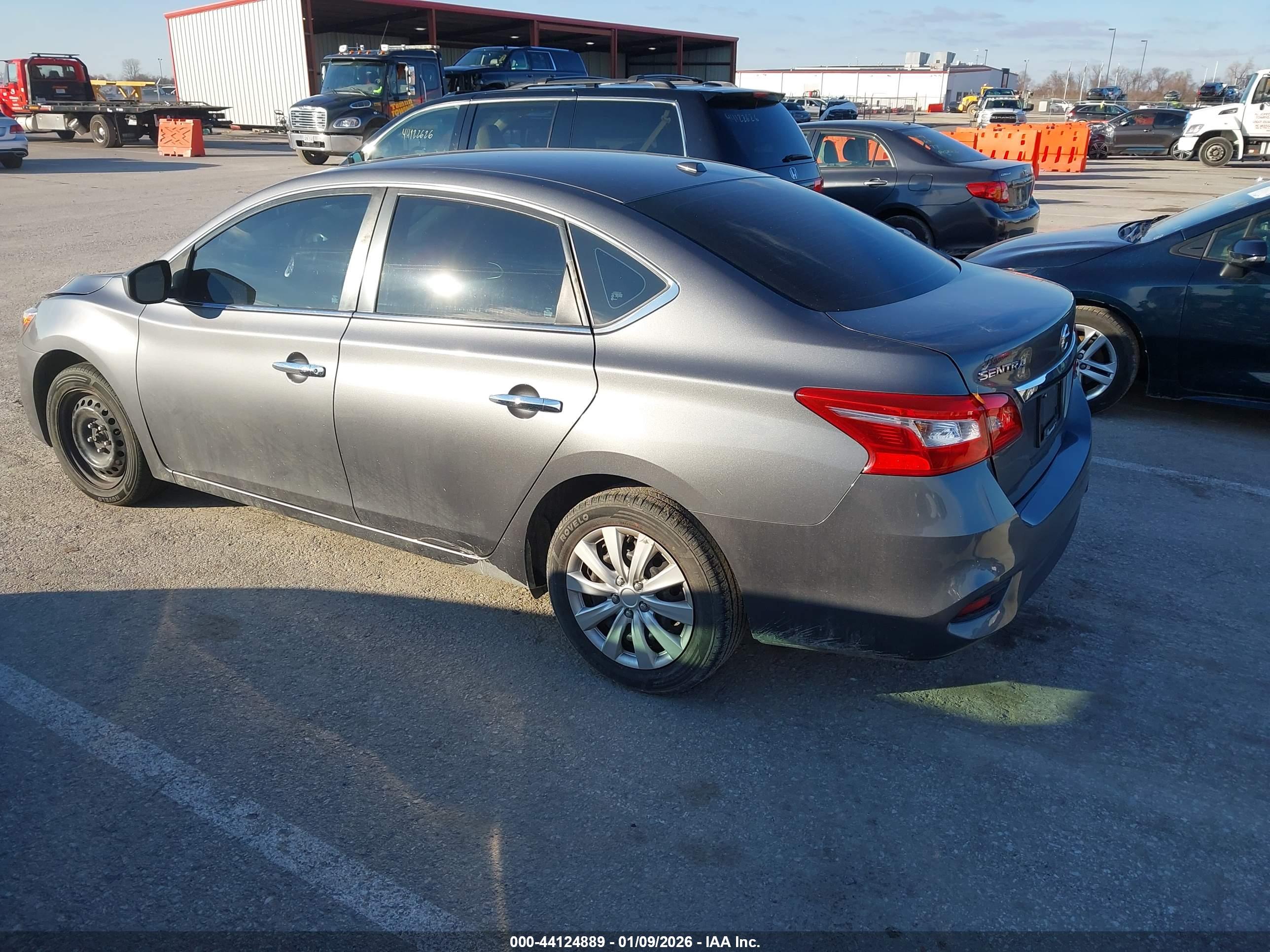 NISSAN SENTRA image 3