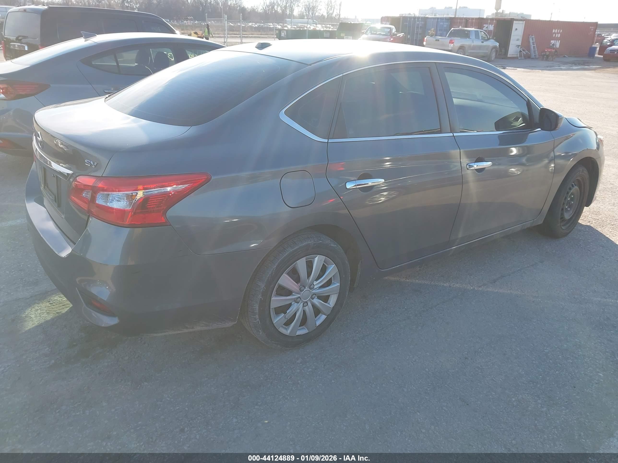 NISSAN SENTRA image 4