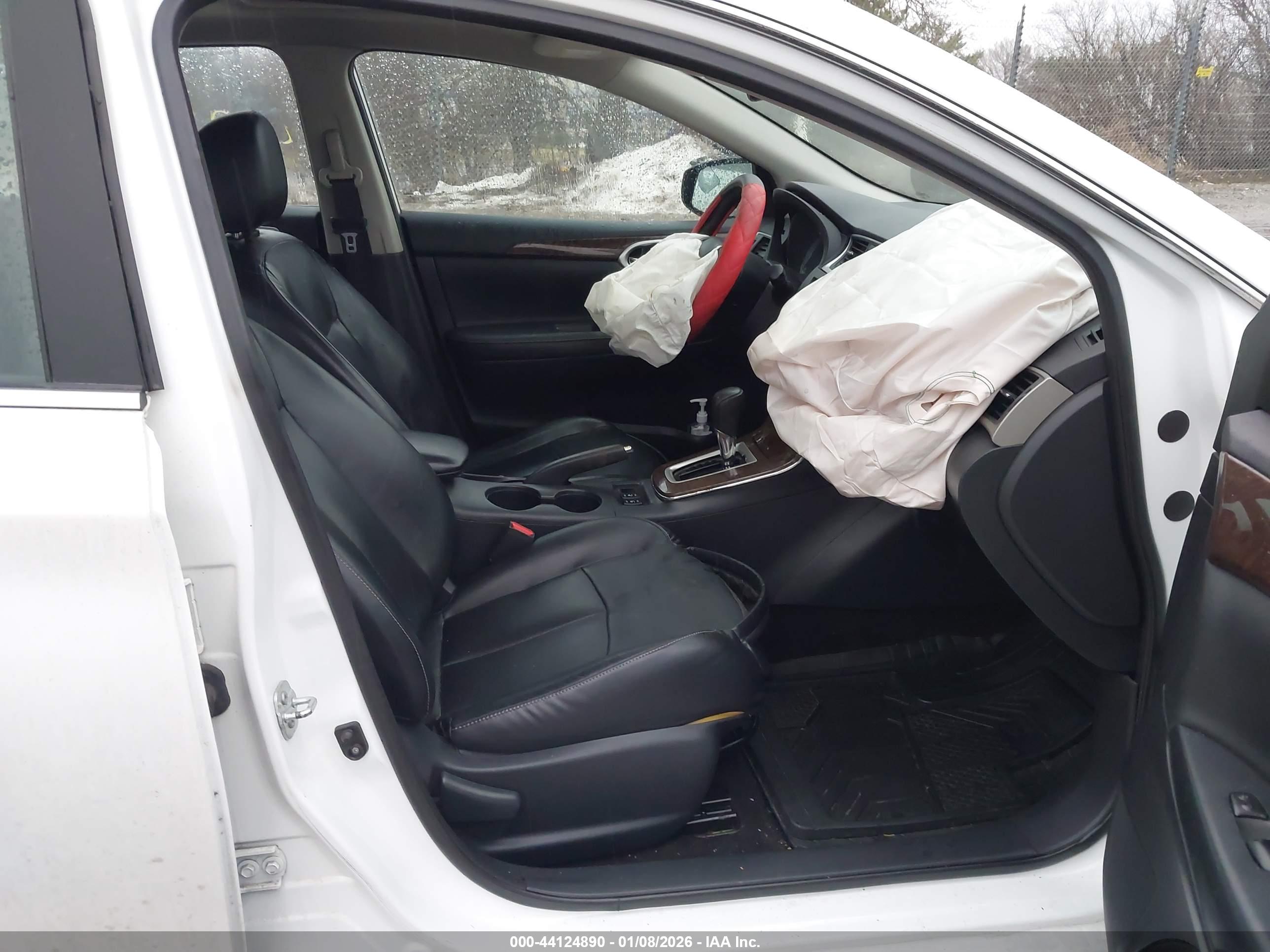 NISSAN SENTRA image 5
