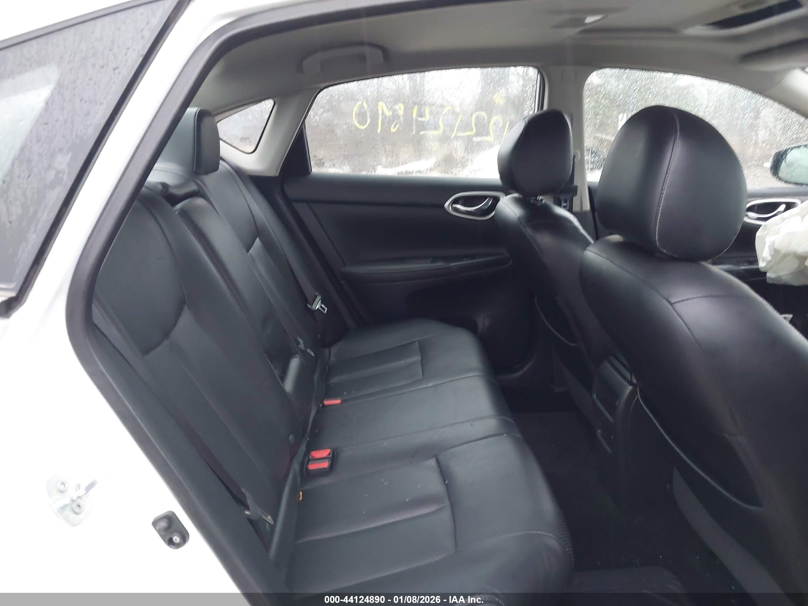 NISSAN SENTRA image 8