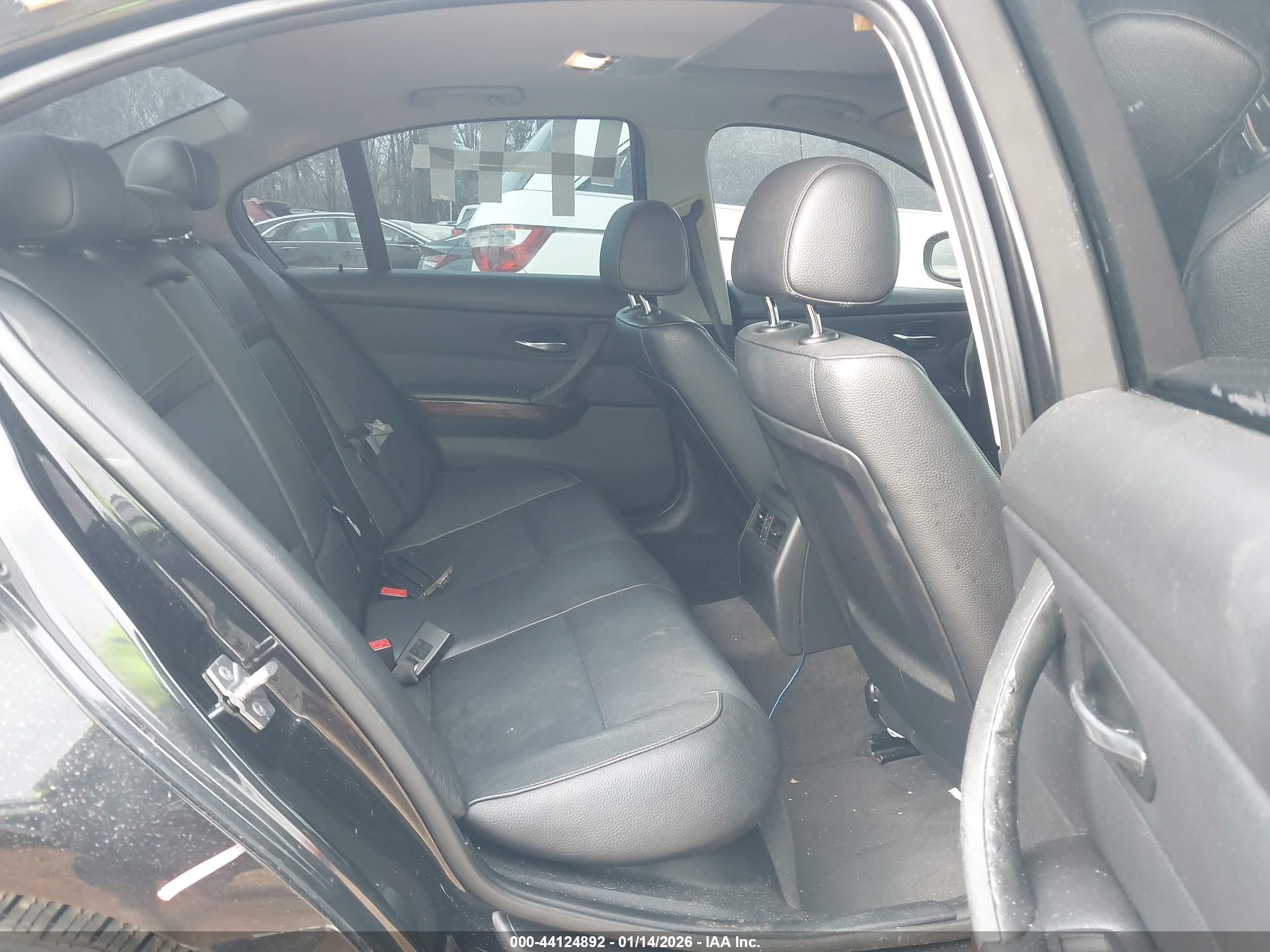 BMW 328I image 8