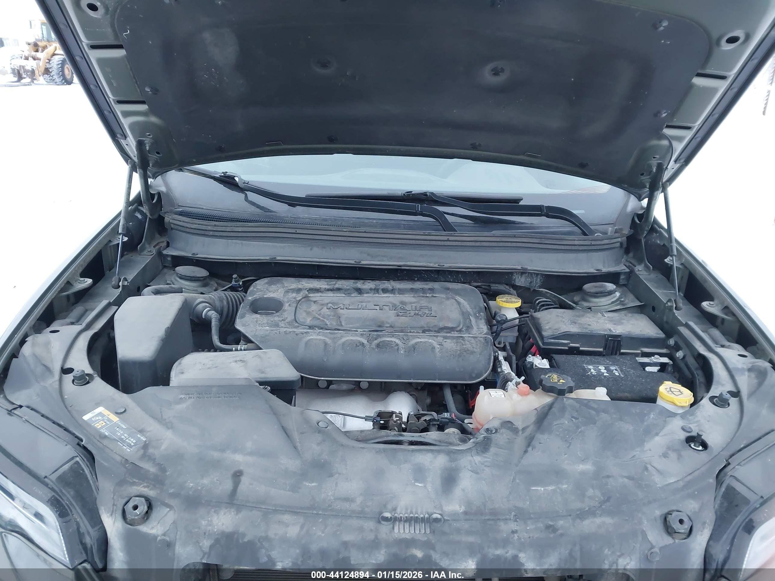 JEEP CHEROKEE image 10
