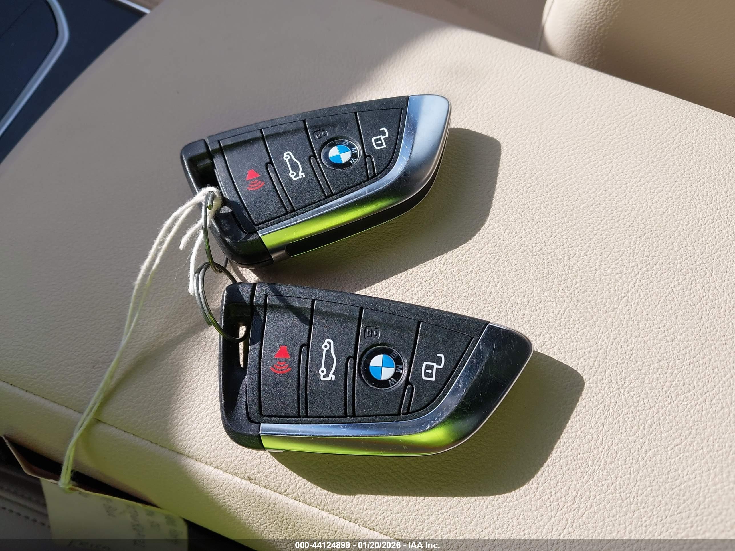 BMW 330I image 11