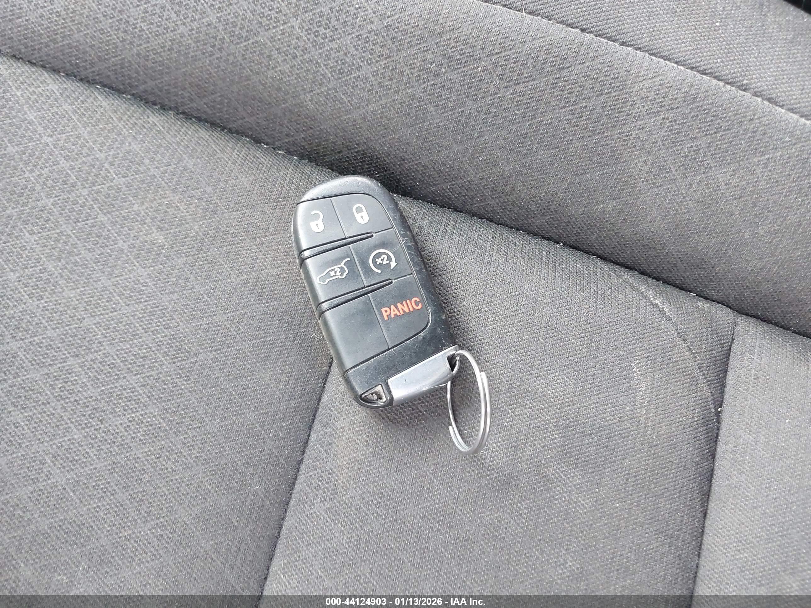 JEEP GRAND image 11