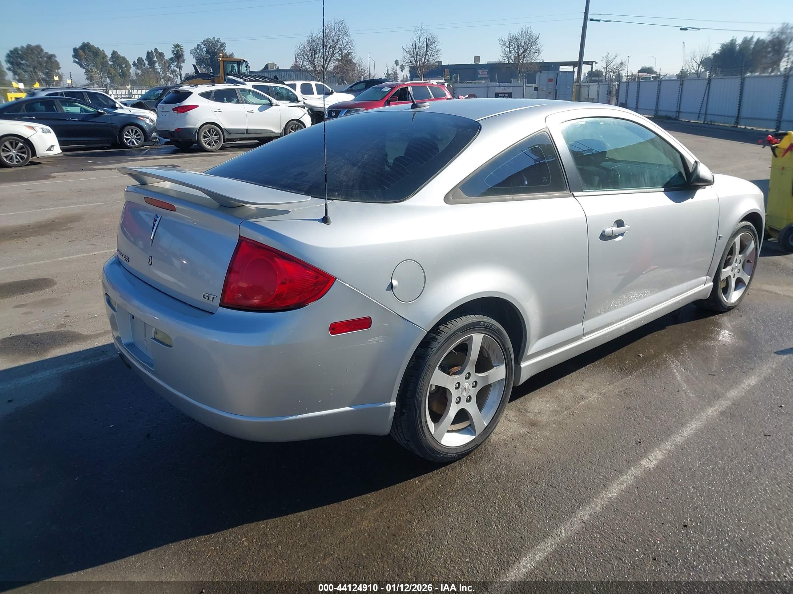 PONTIAC G5 image 4