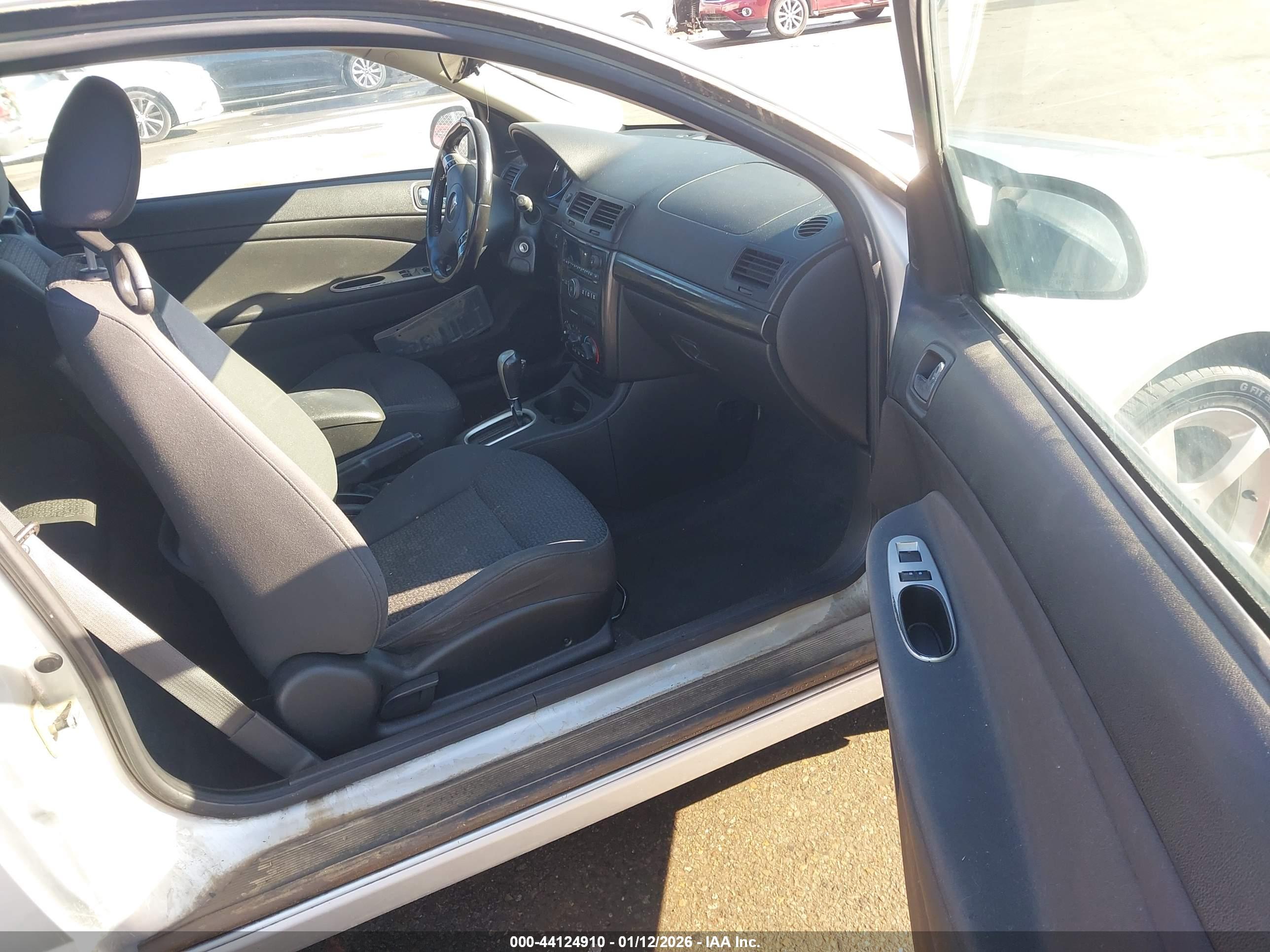PONTIAC G5 image 5