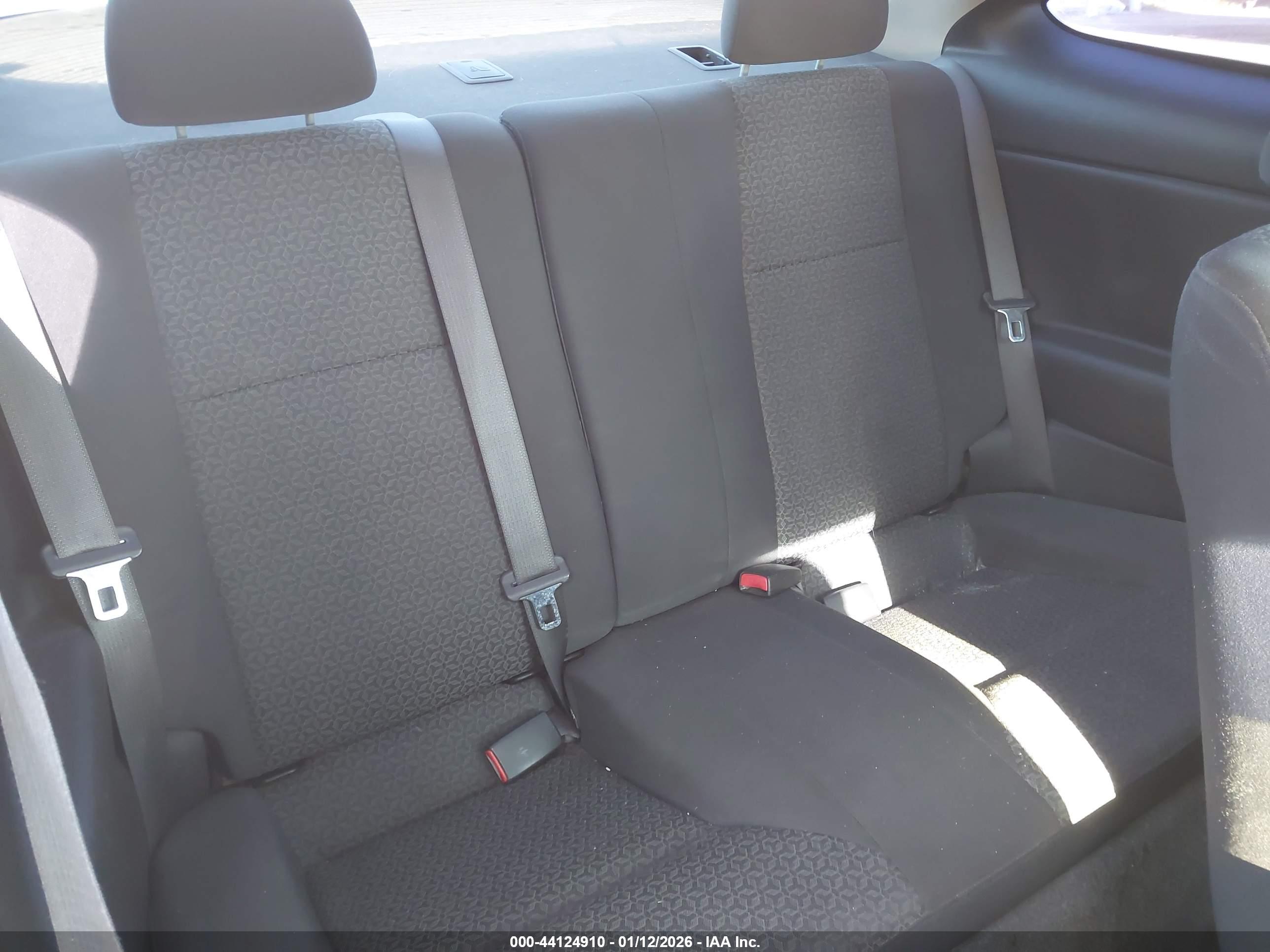 PONTIAC G5 image 8