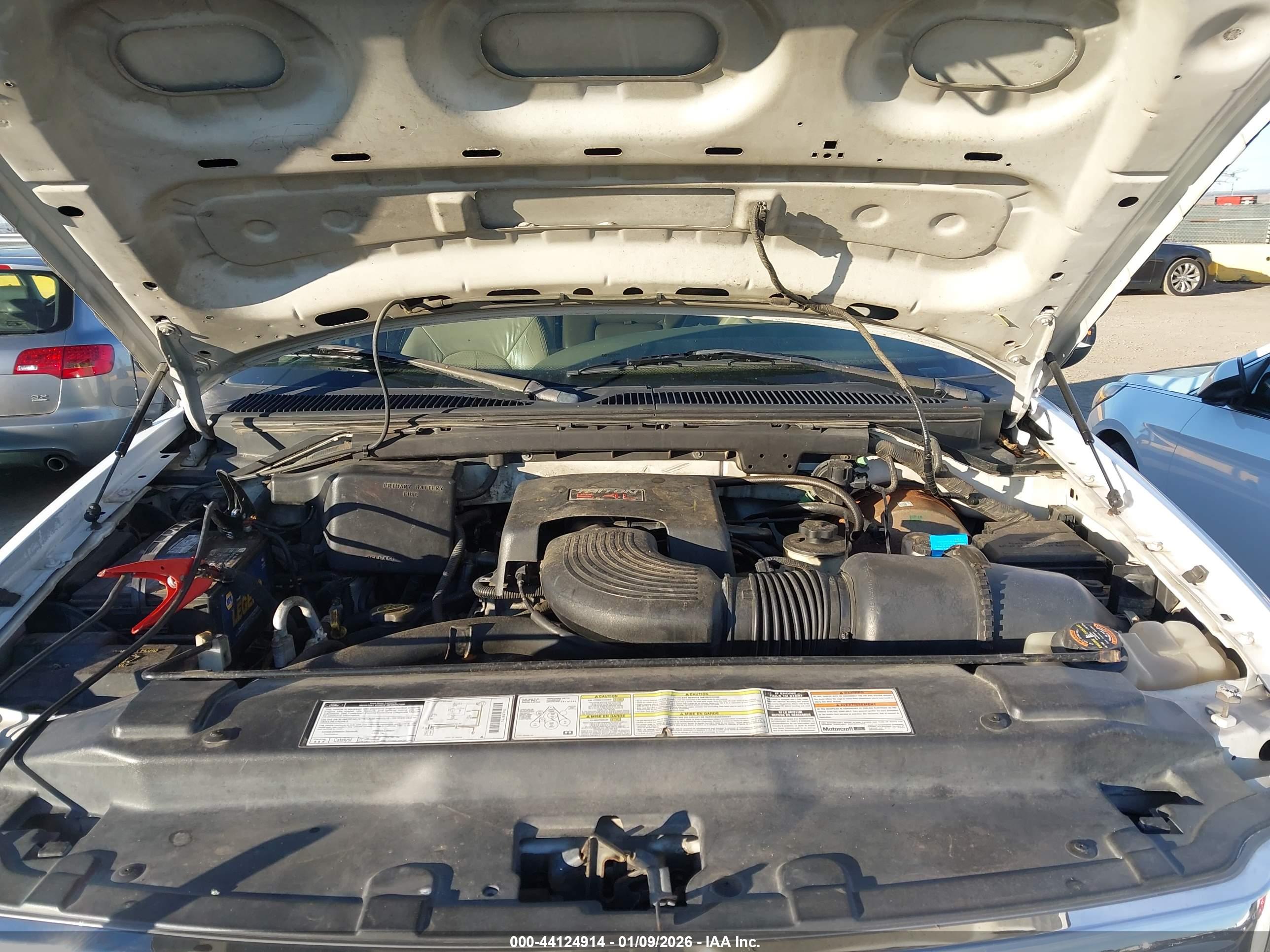 FORD EXPEDITION image 10
