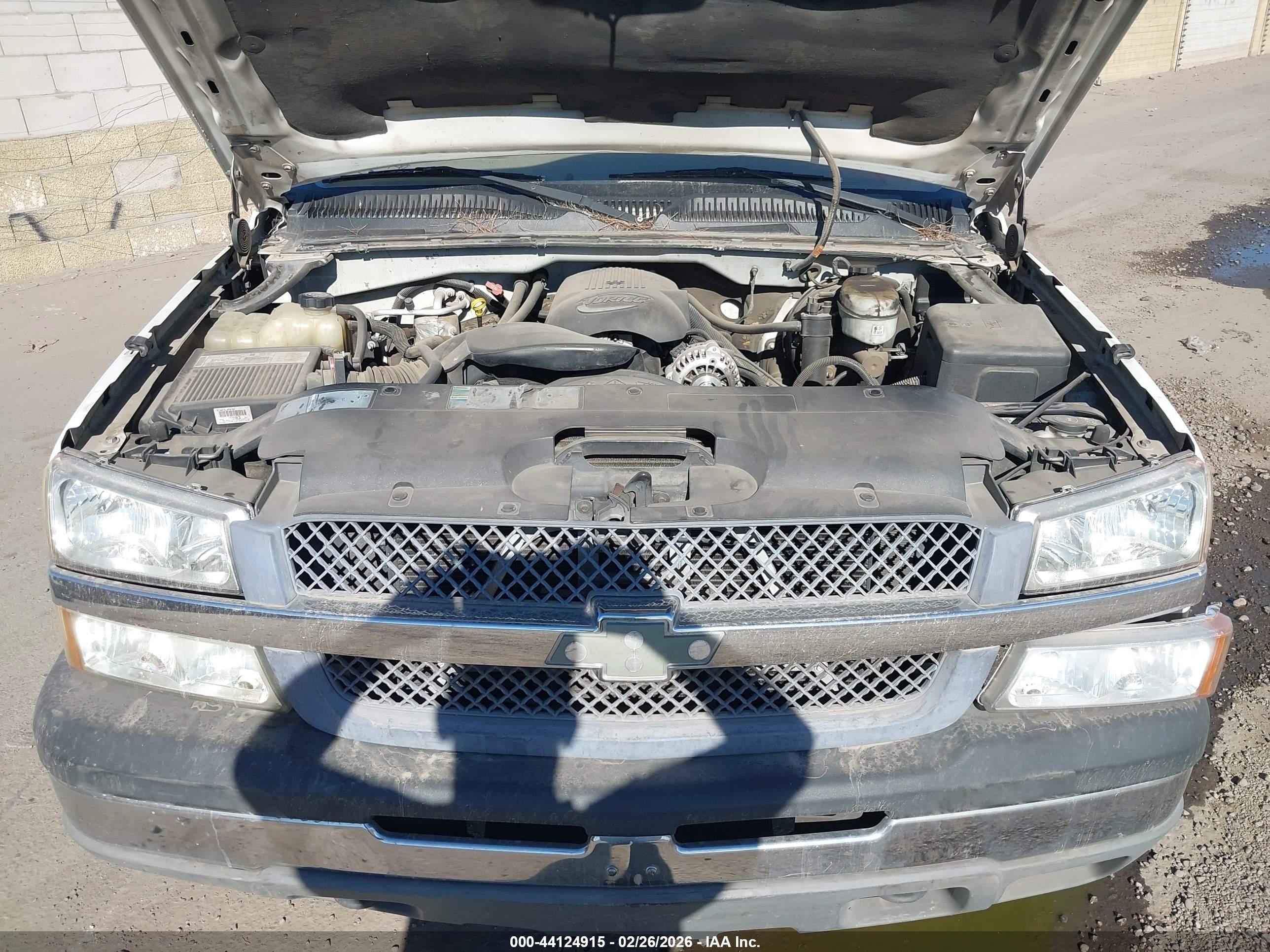 CHEVROLET SILVERADO image 10