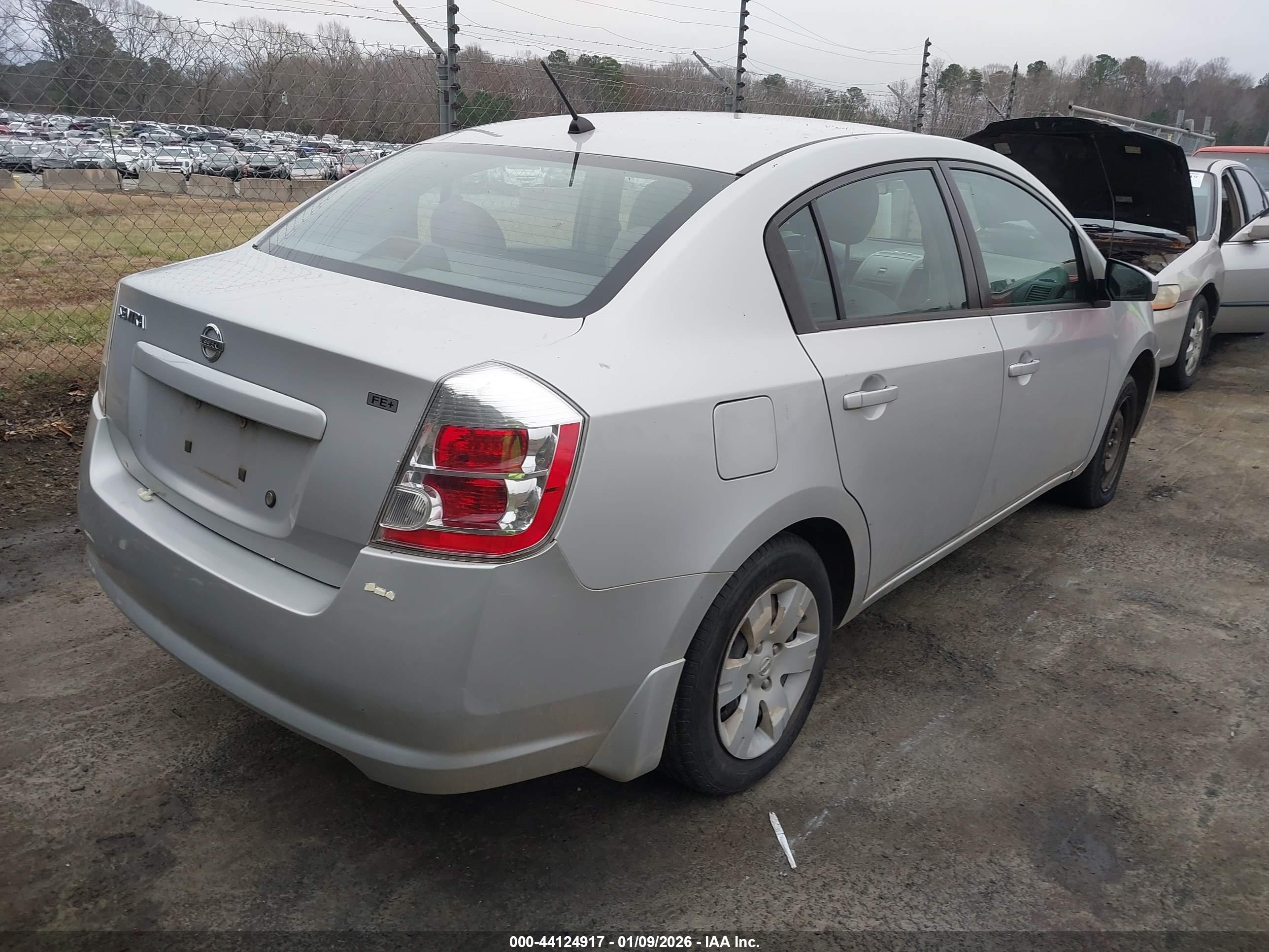 NISSAN SENTRA image 4