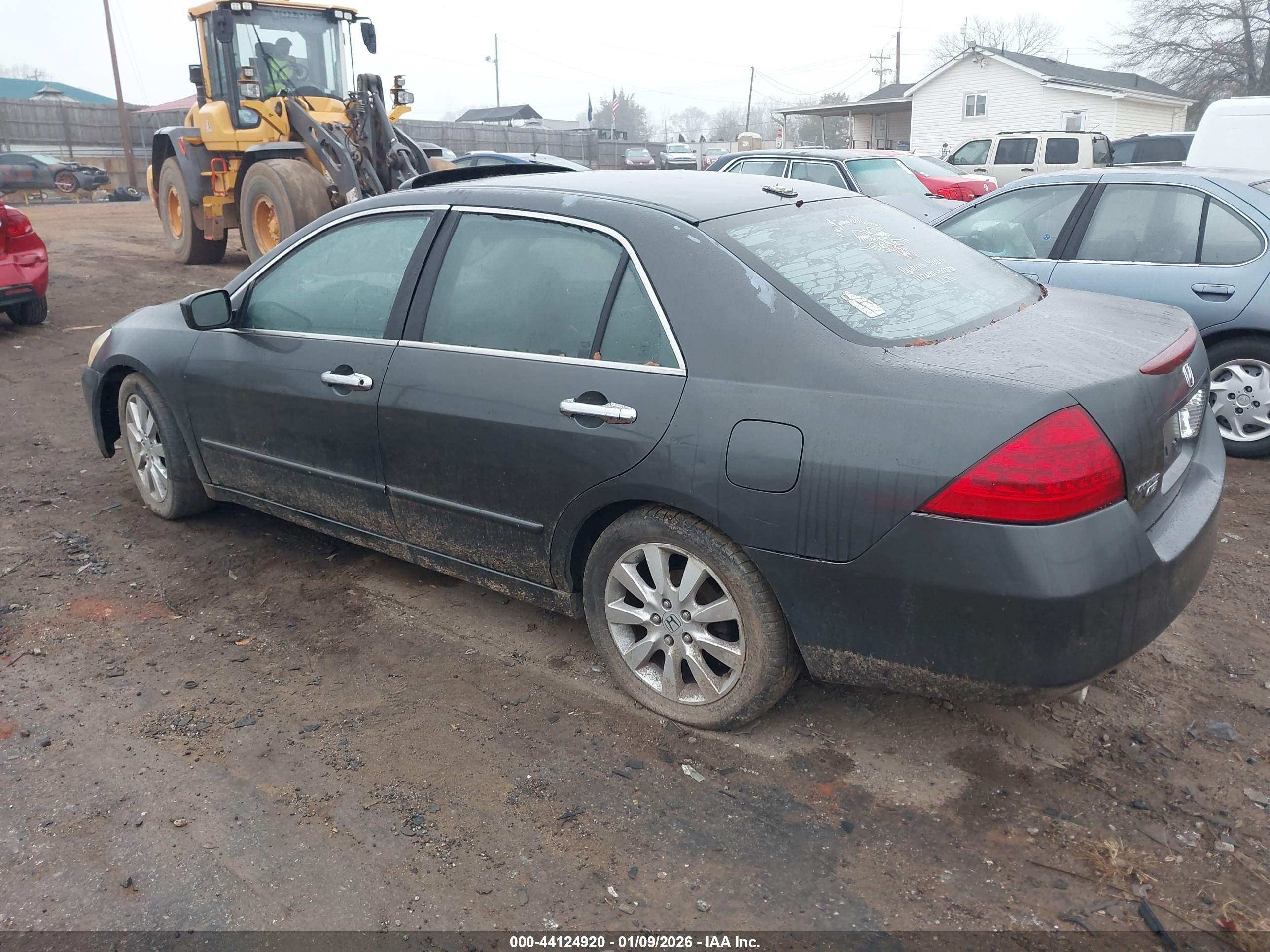 HONDA ACCORD image 3