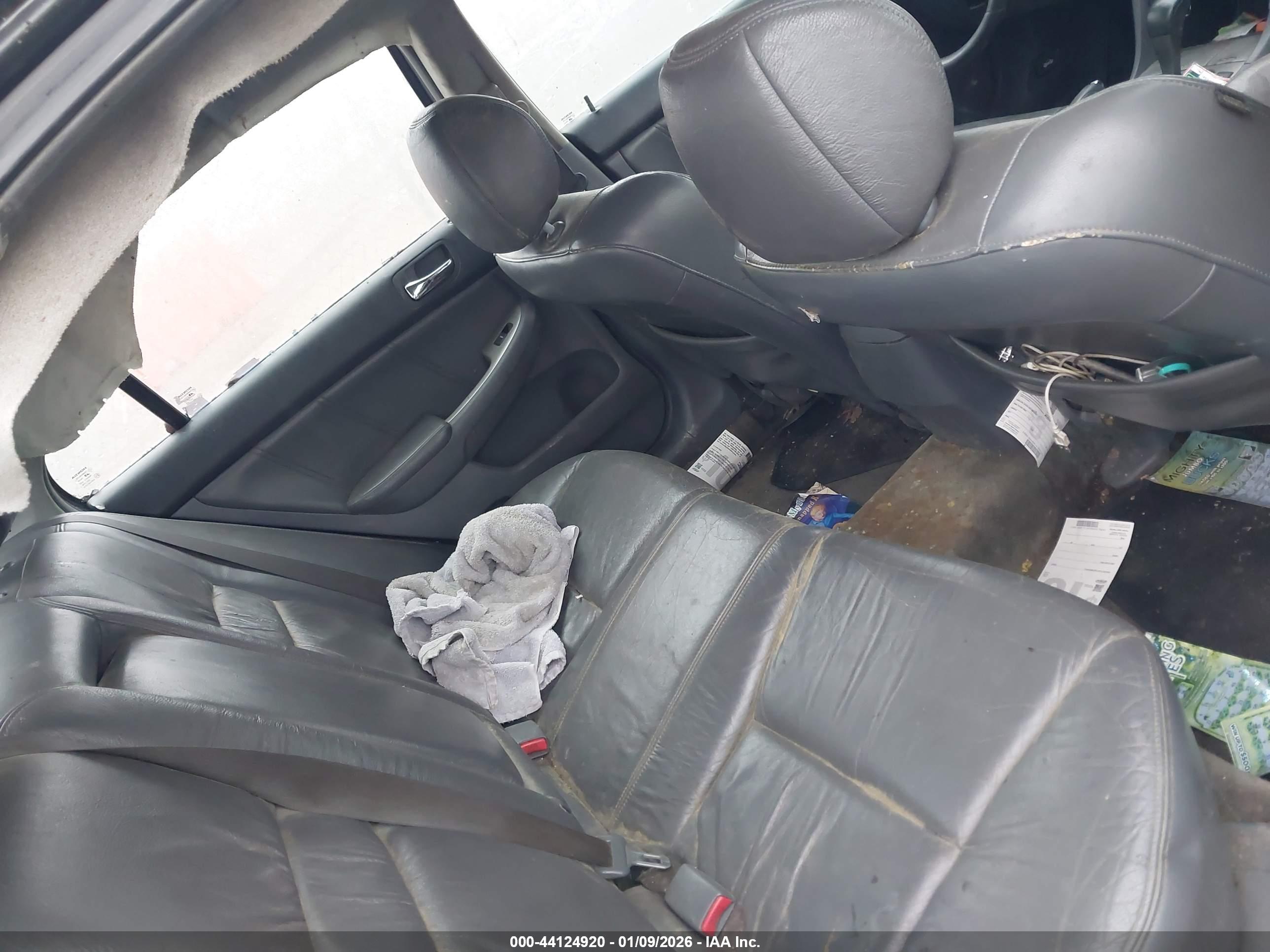 HONDA ACCORD image 8
