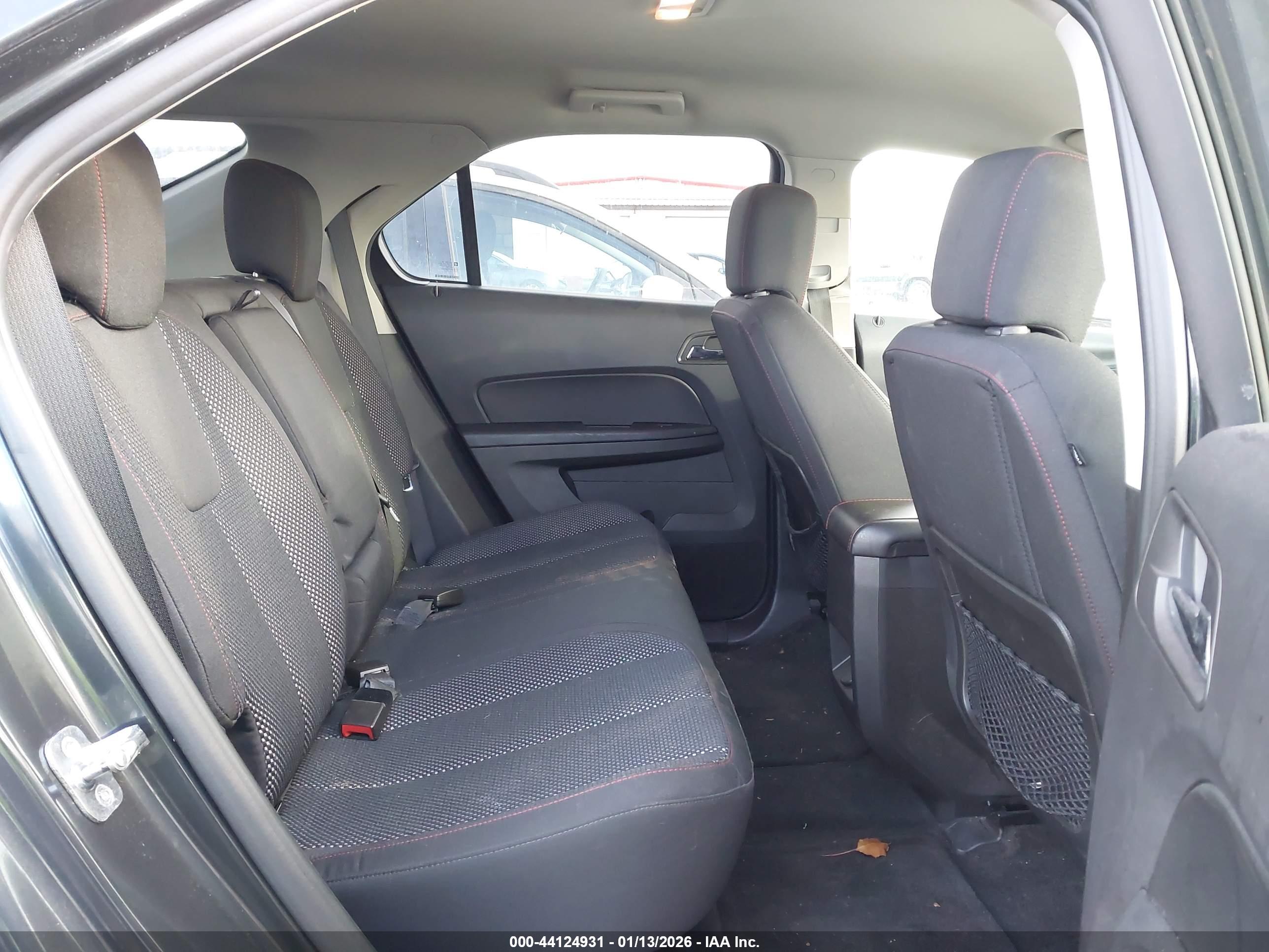 CHEVROLET EQUINOX image 8