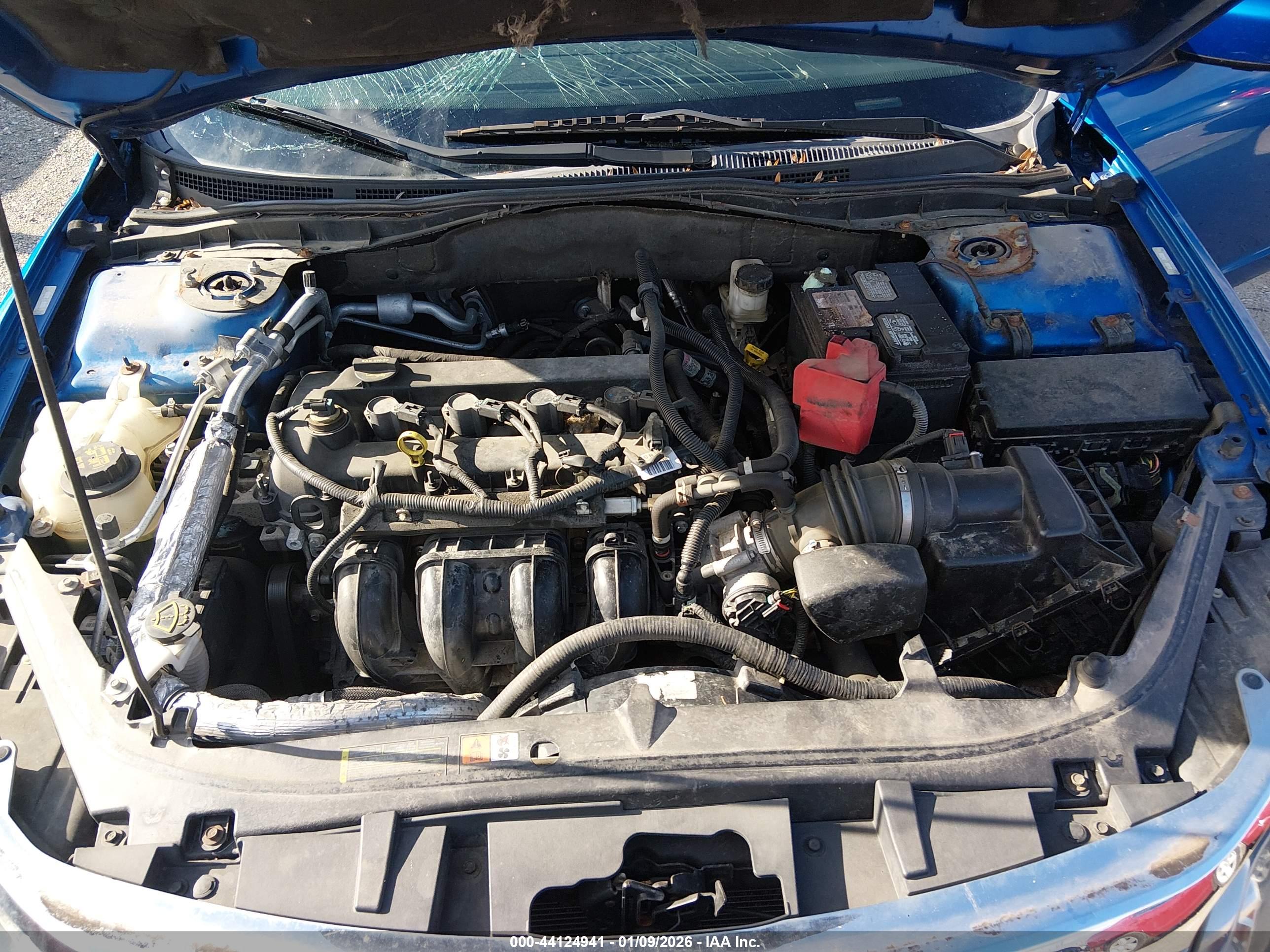 FORD FUSION image 10