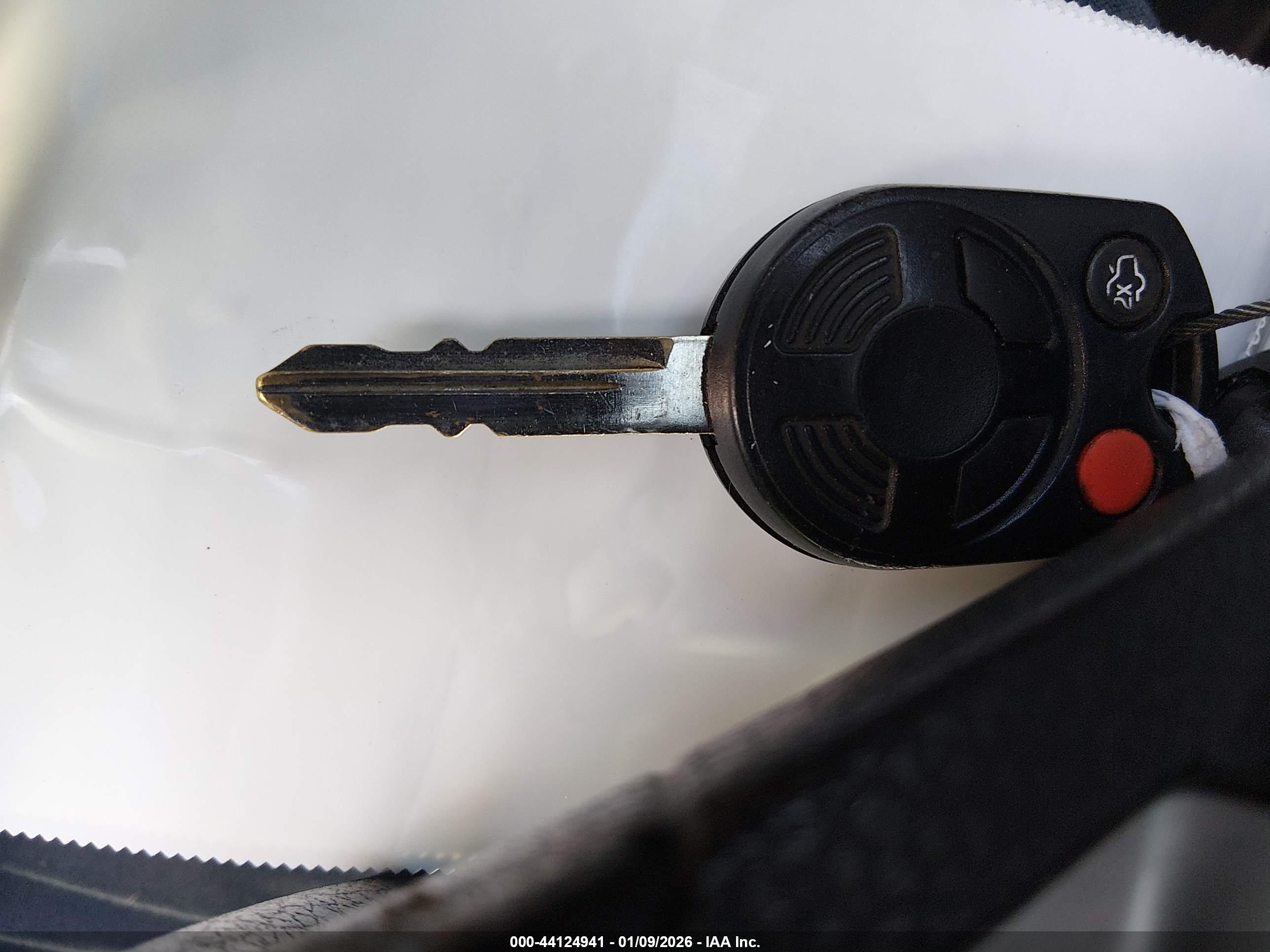 FORD FUSION image 11