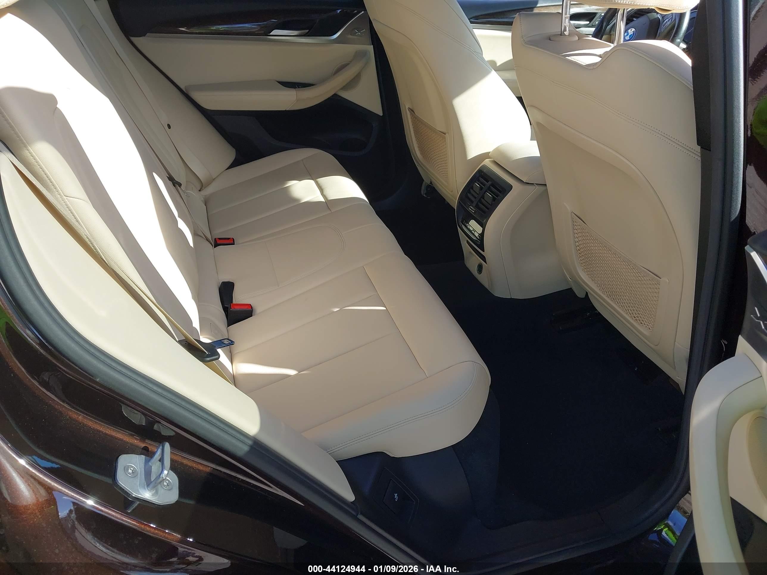 BMW X3 image 8
