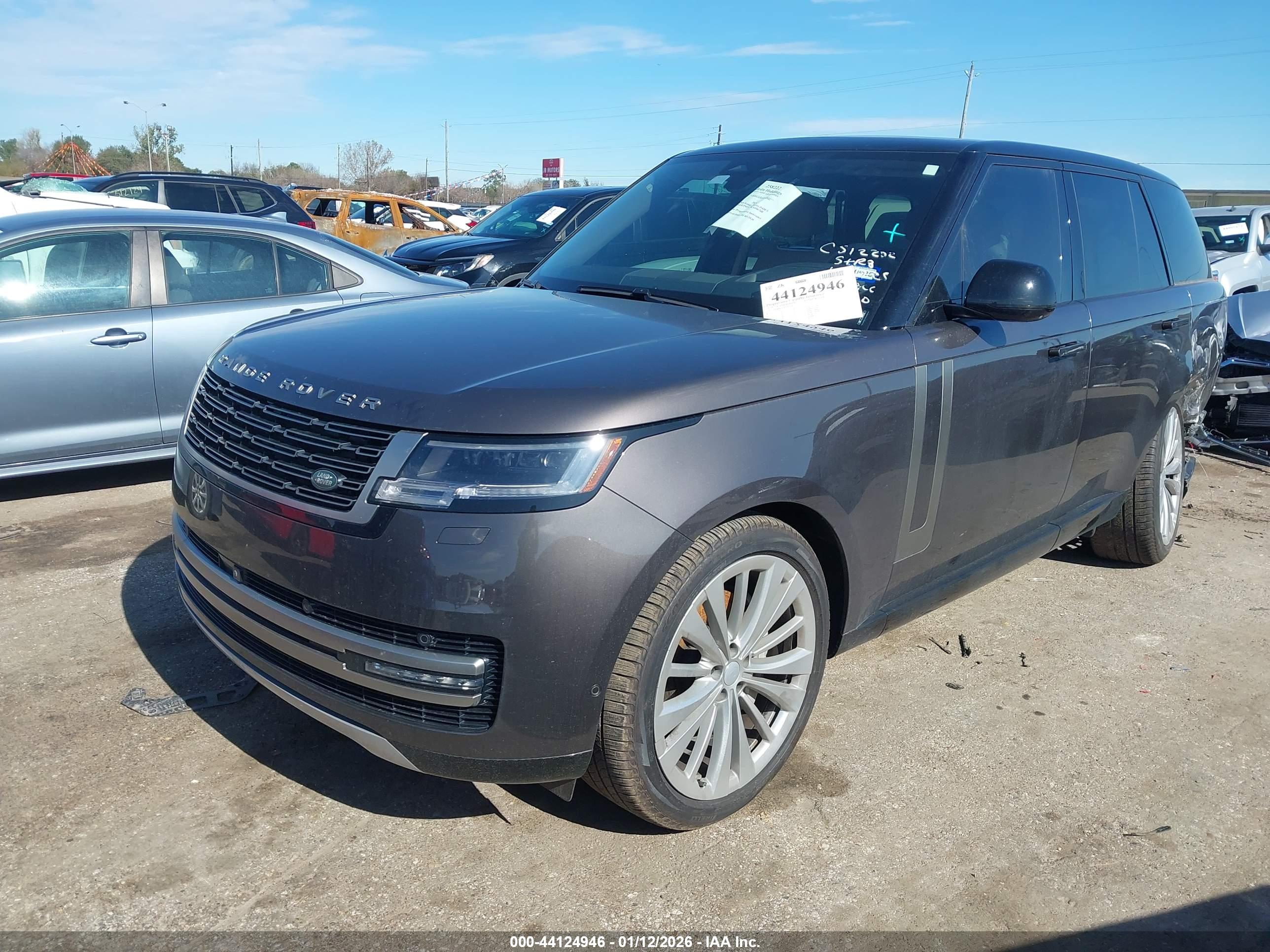 LAND ROVER image 2