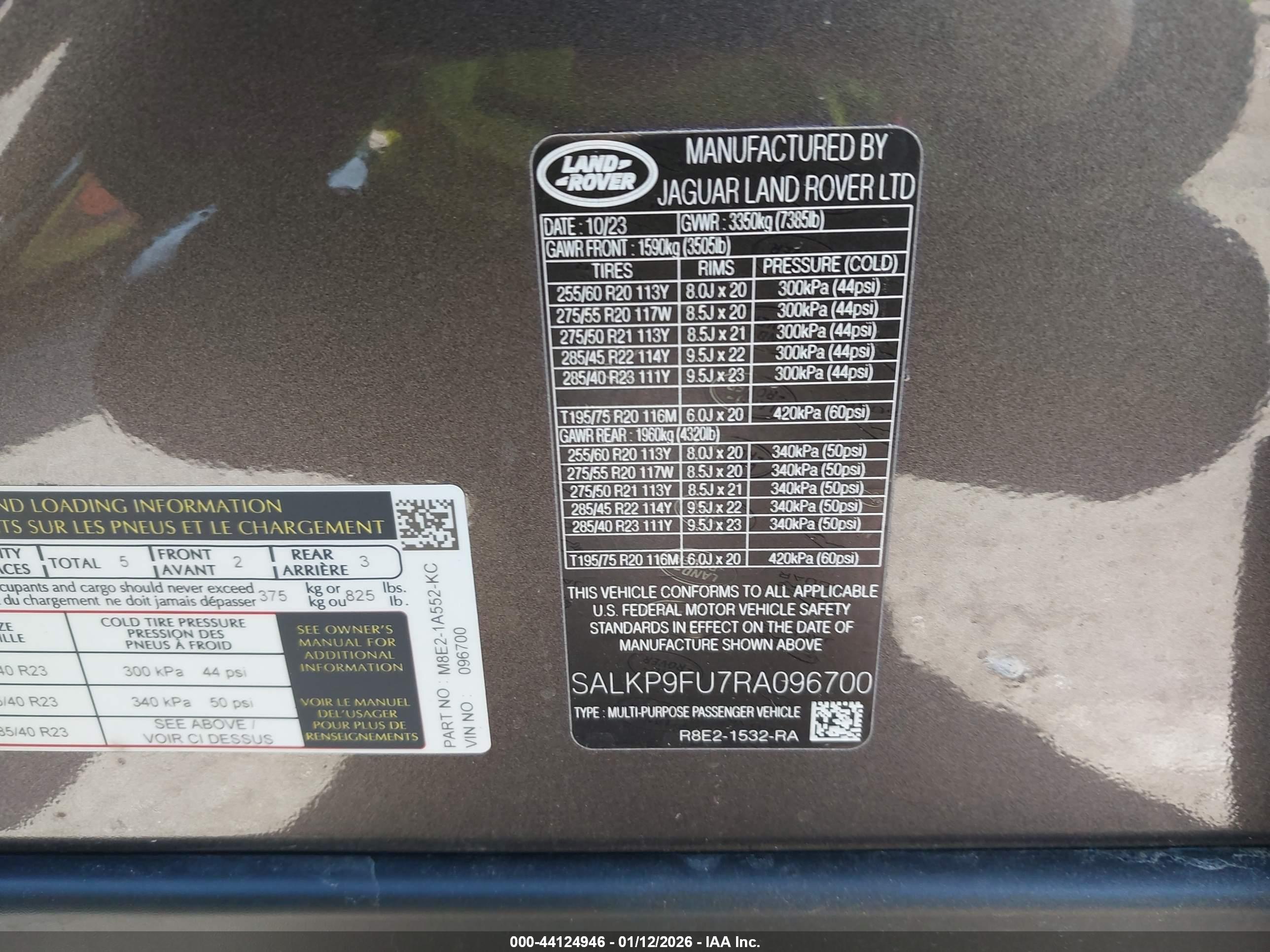 LAND ROVER image 9