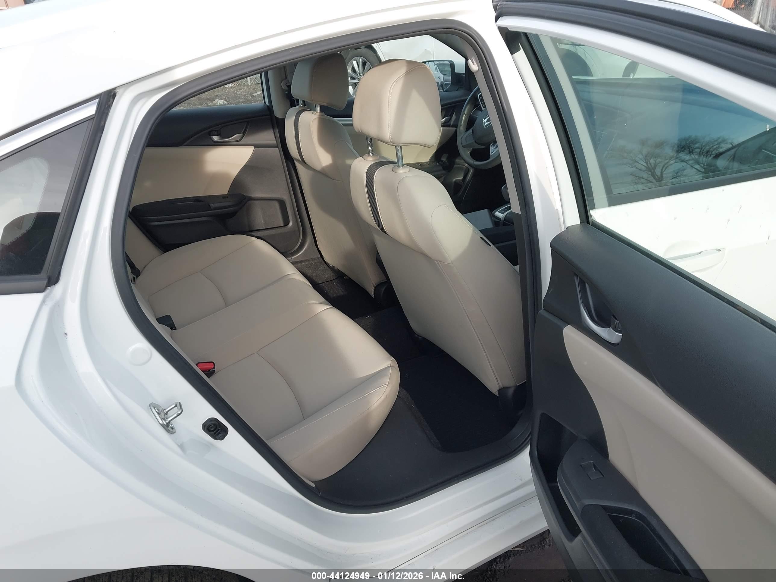 HONDA CIVIC image 8