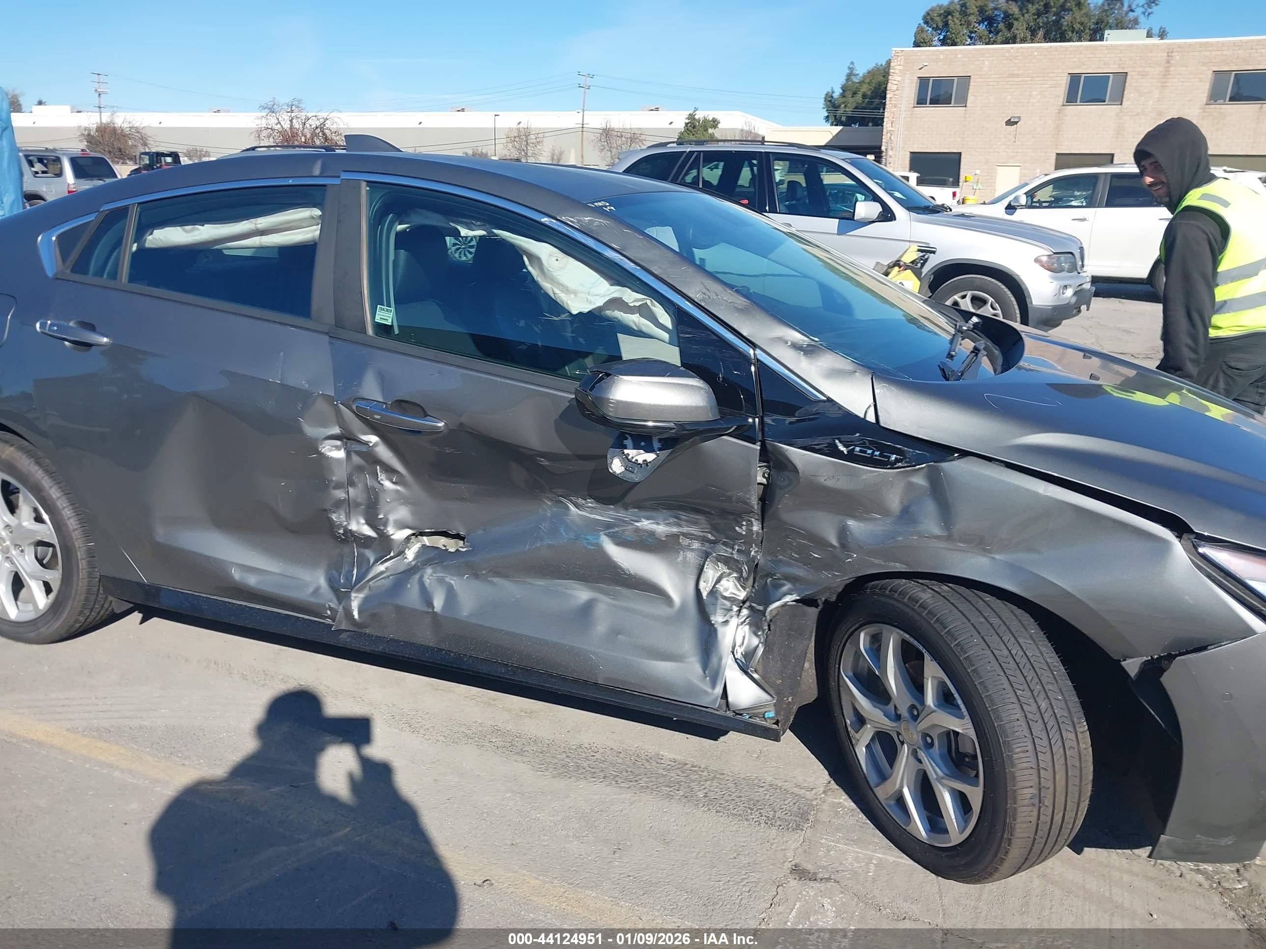 CHEVROLET VOLT image 6