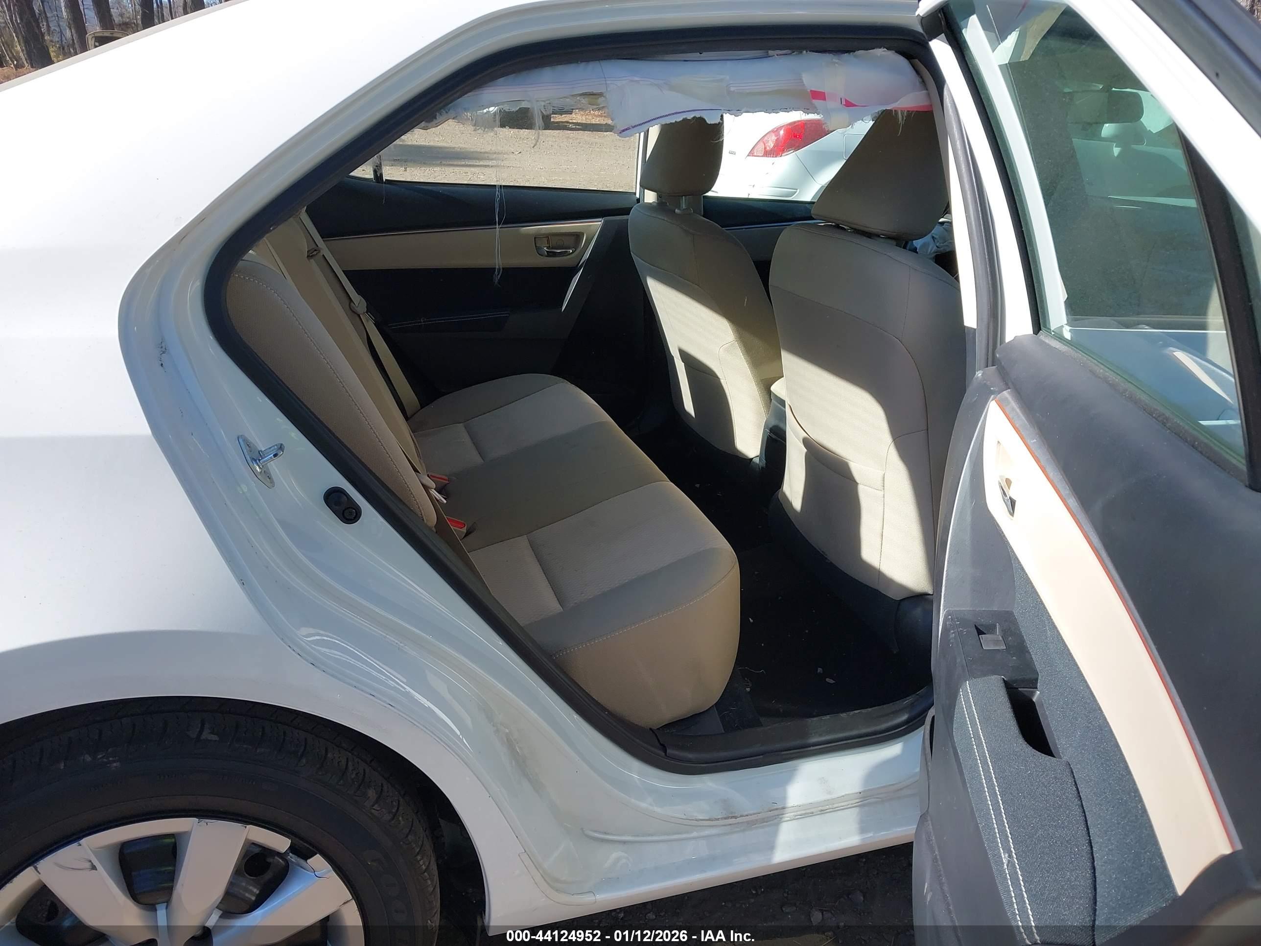TOYOTA COROLLA image 8