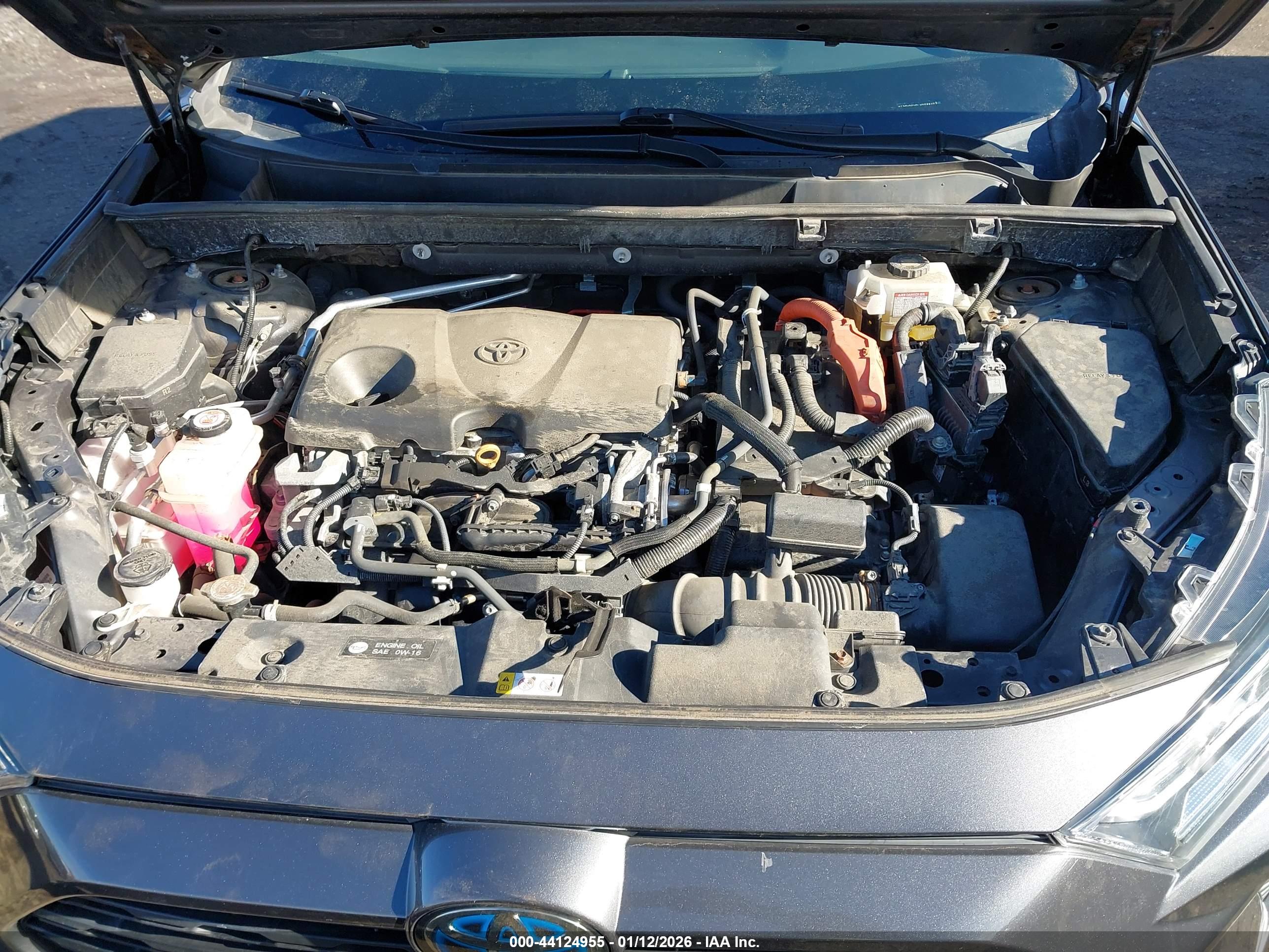 TOYOTA RAV4 image 10