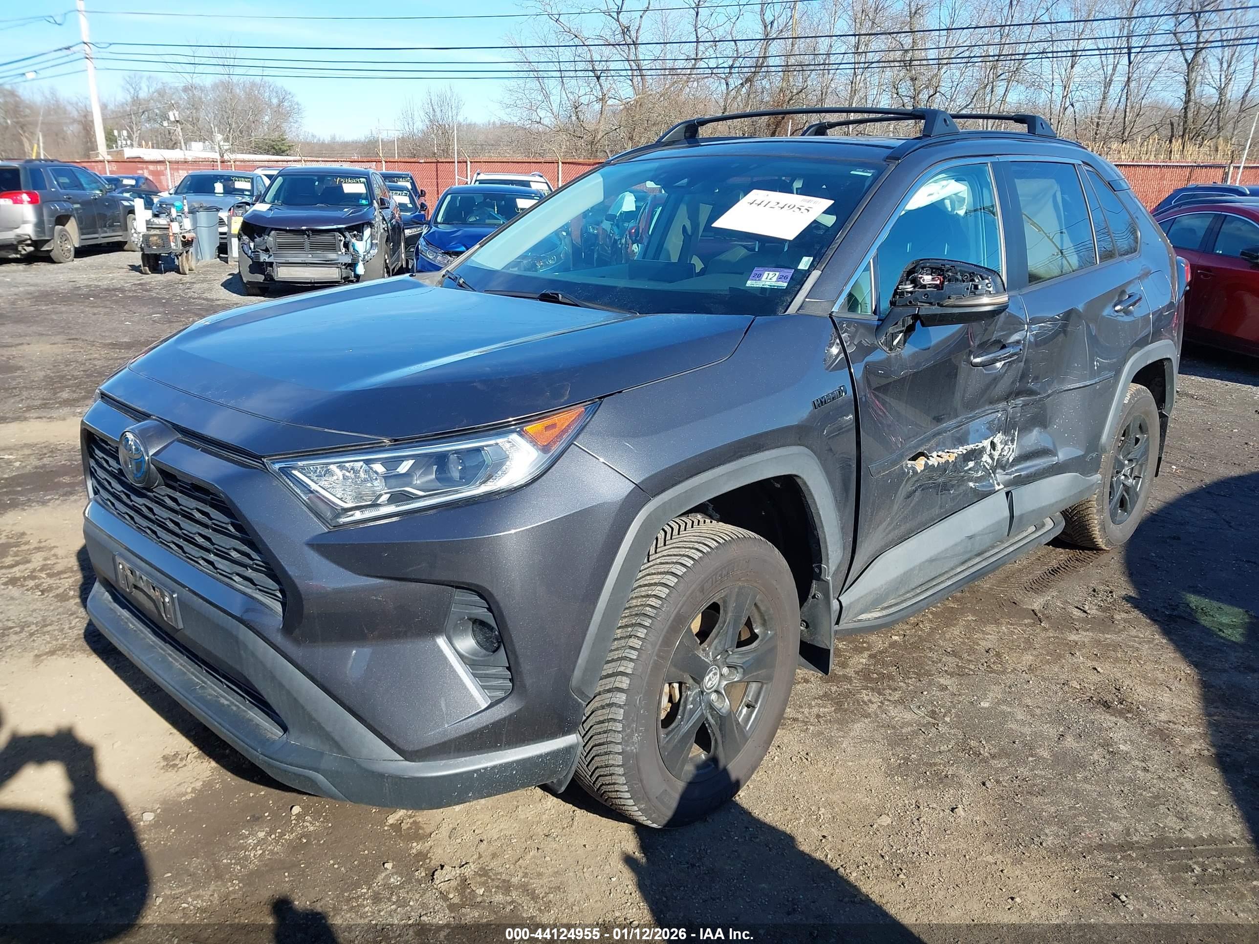 TOYOTA RAV4 image 6