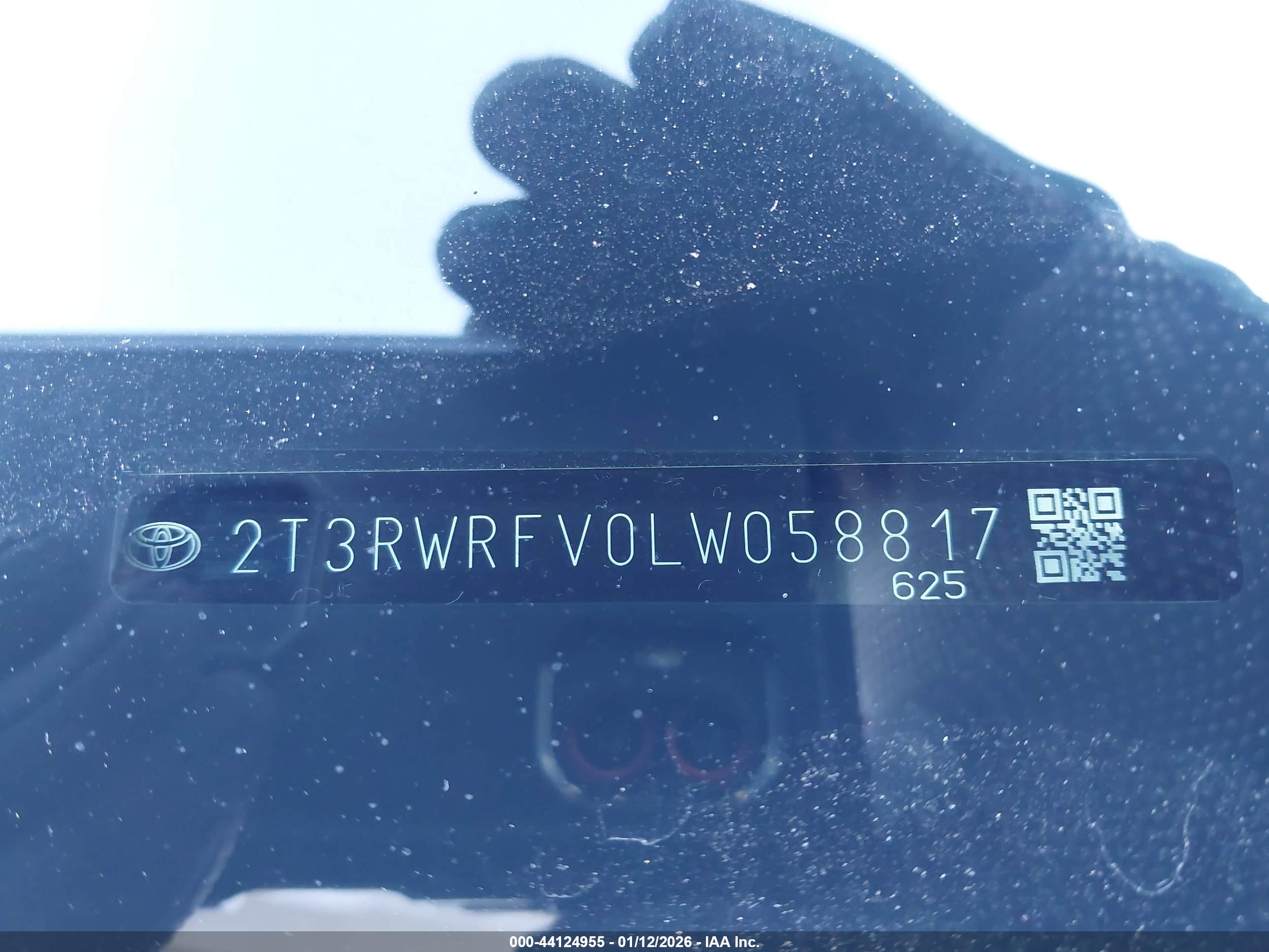 TOYOTA RAV4 image 9