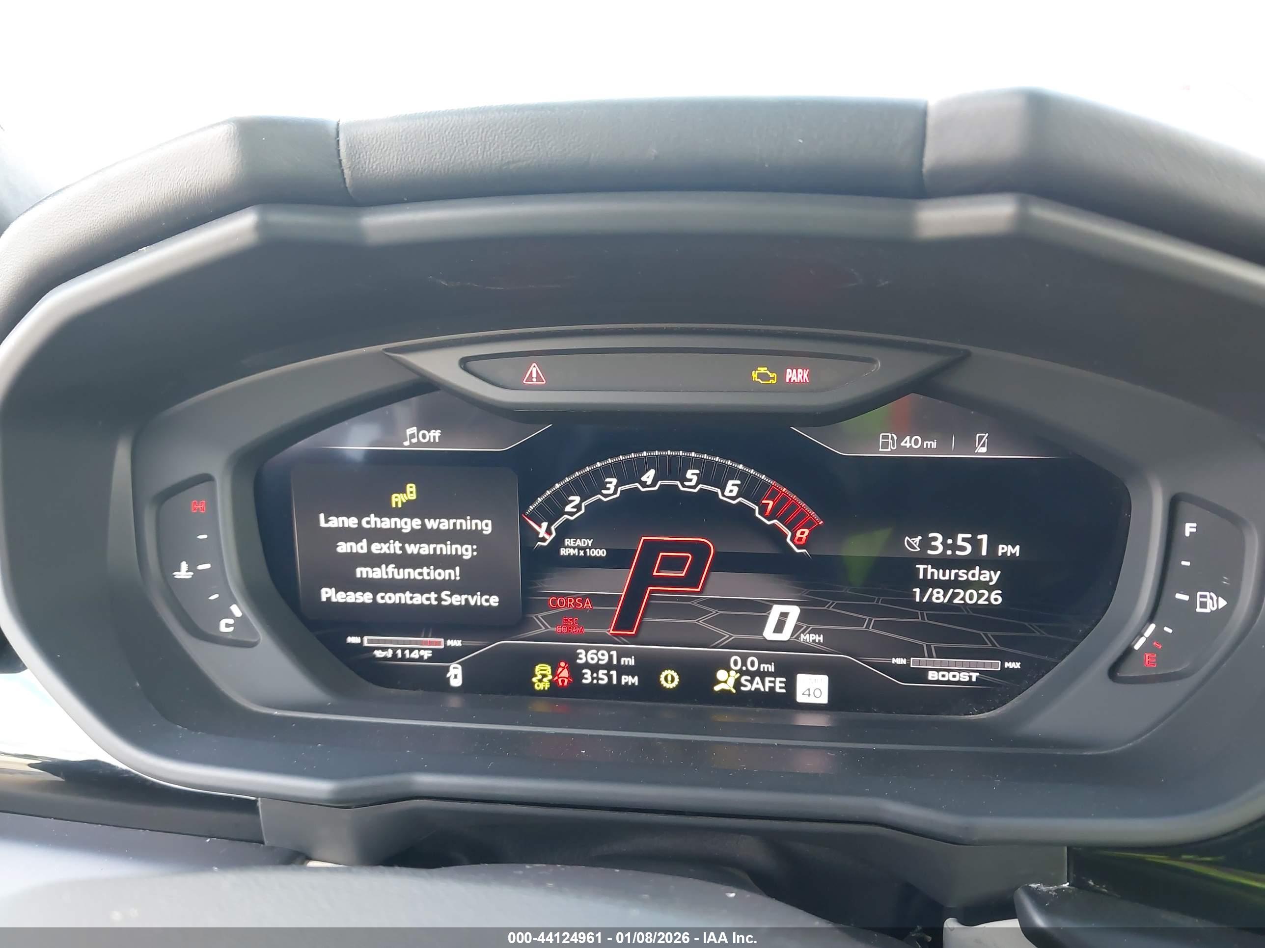 LAMBORGHINI URUS image 7