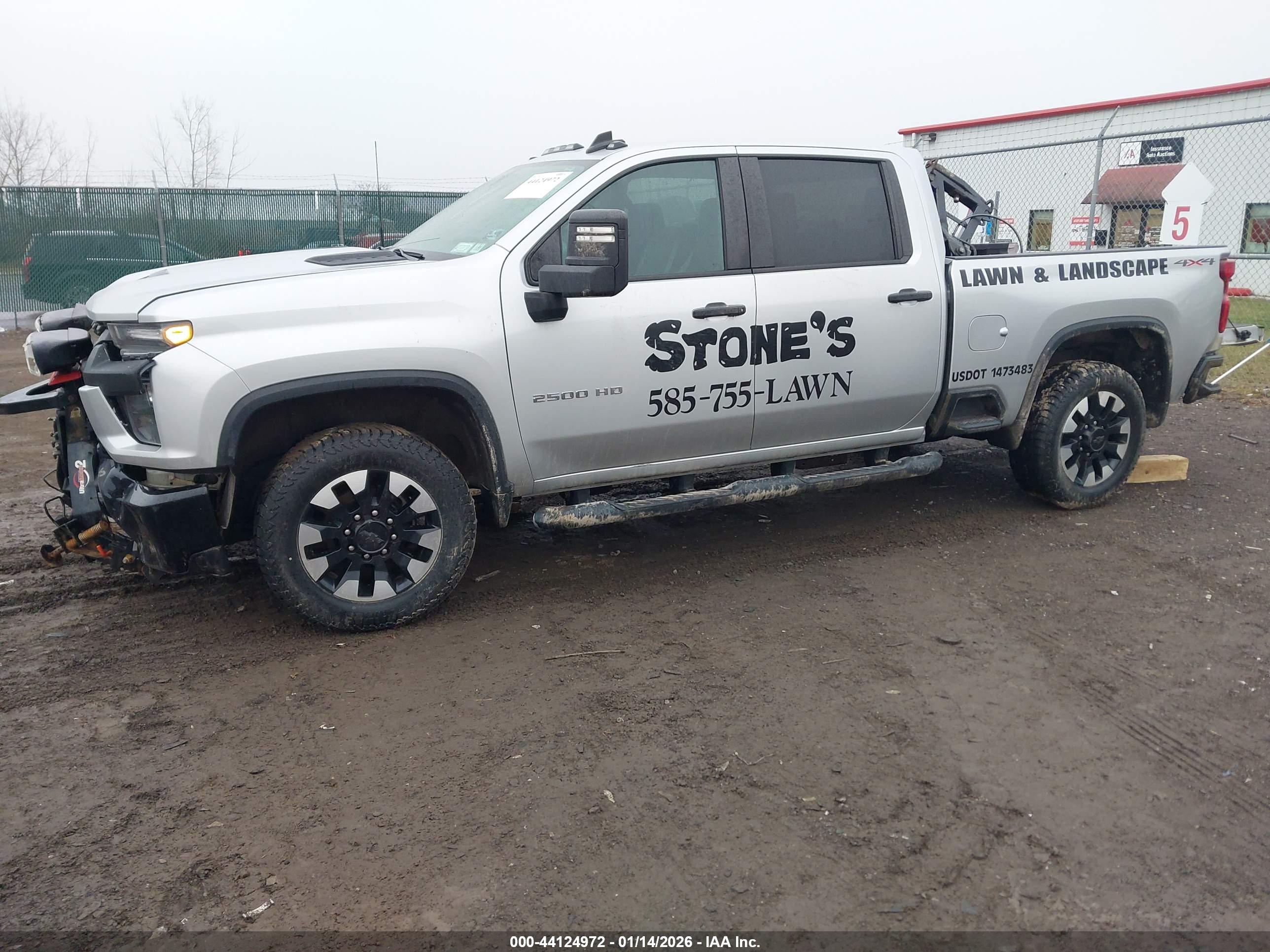 CHEVROLET SILVERADO image 2