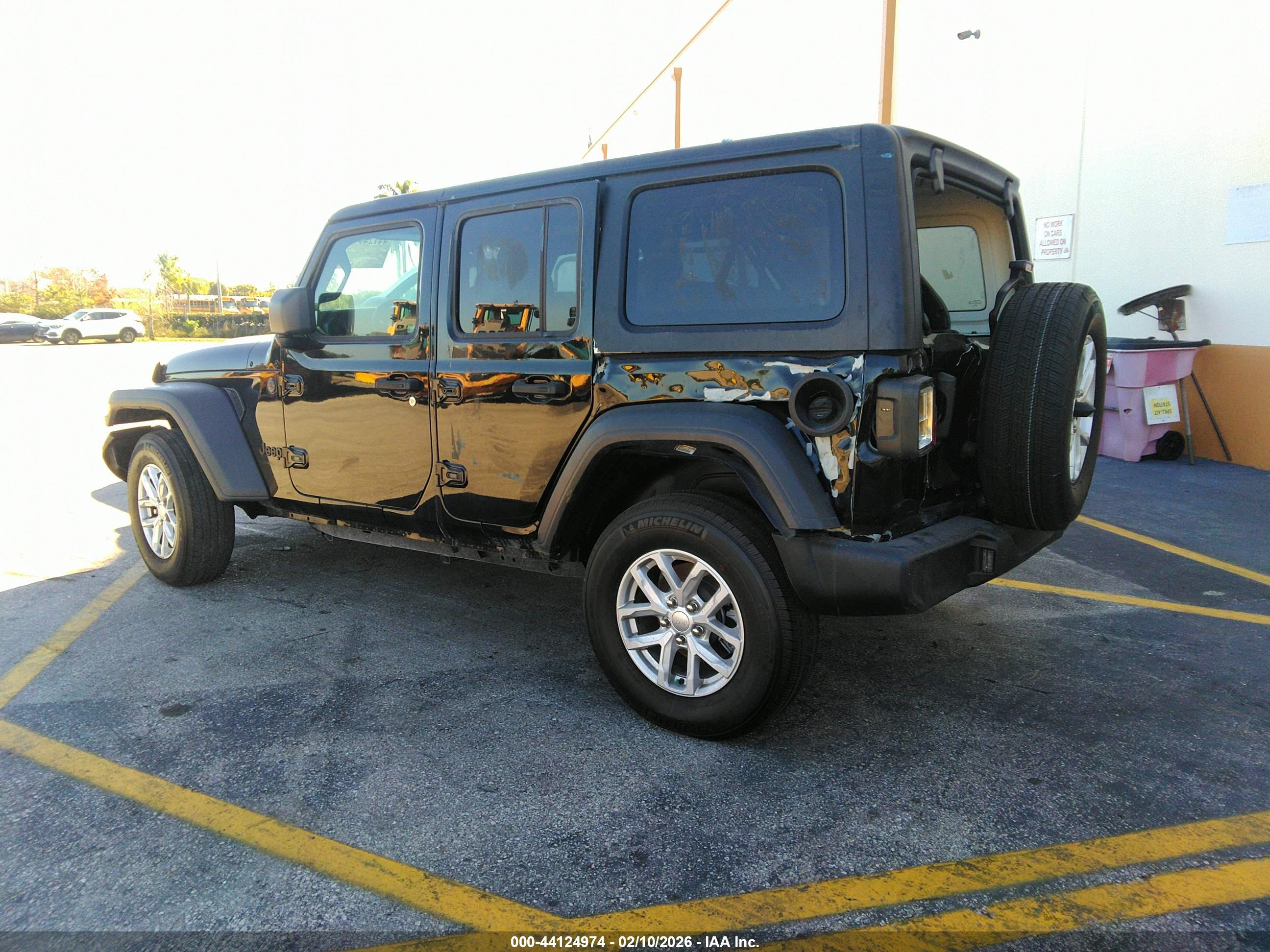 JEEP WRANGLER image 3