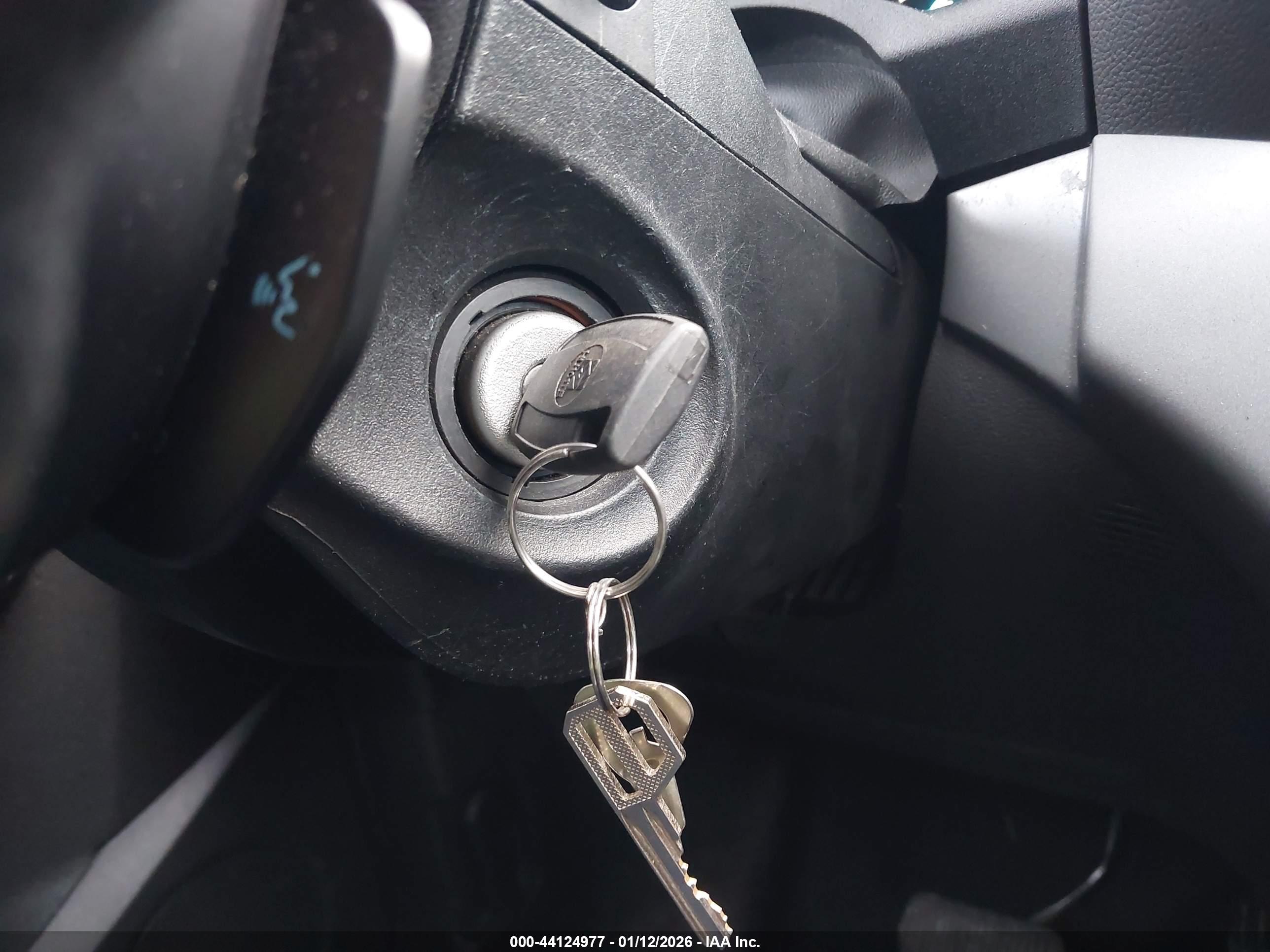 FORD ESCAPE image 11