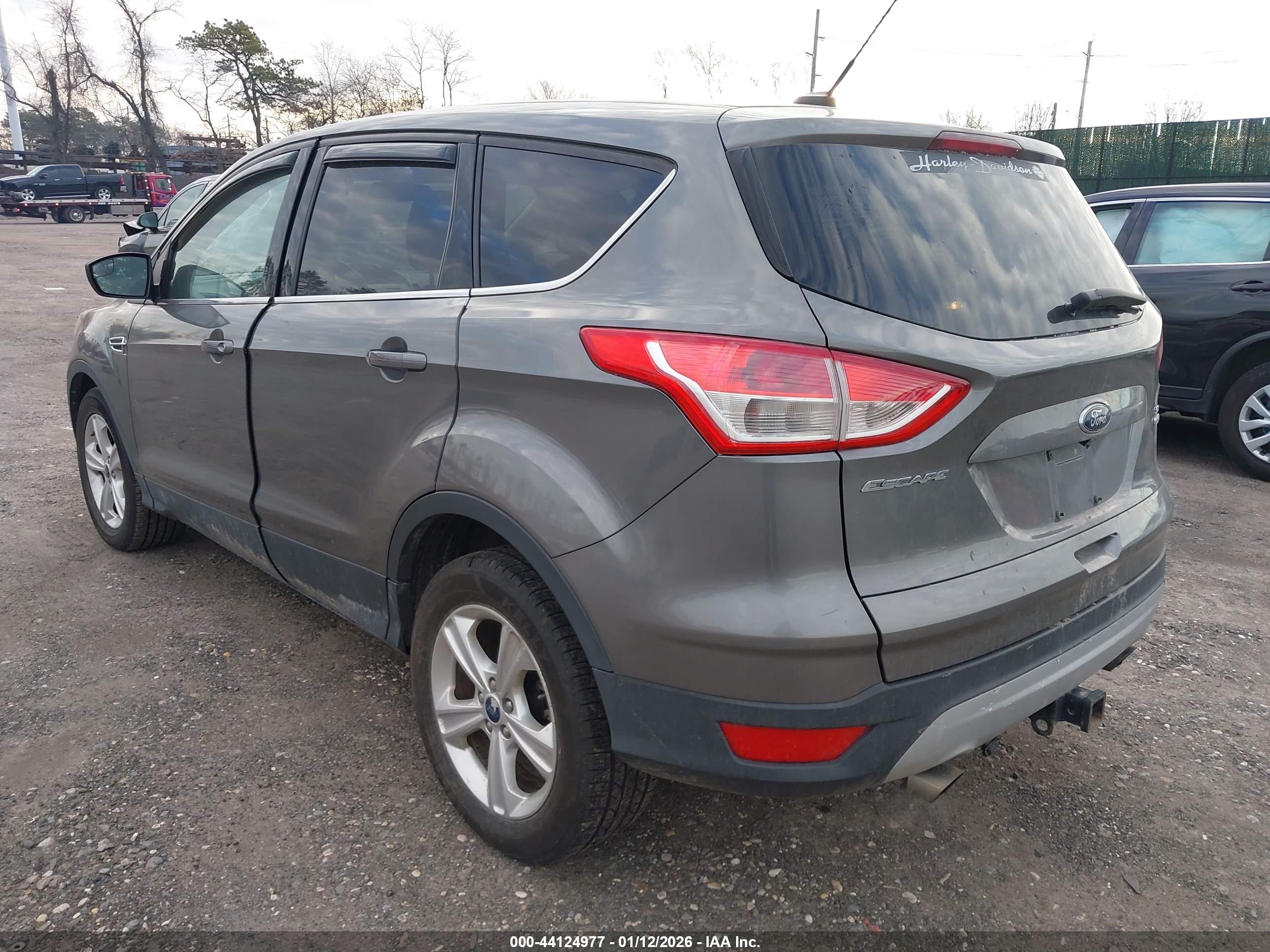 FORD ESCAPE image 3