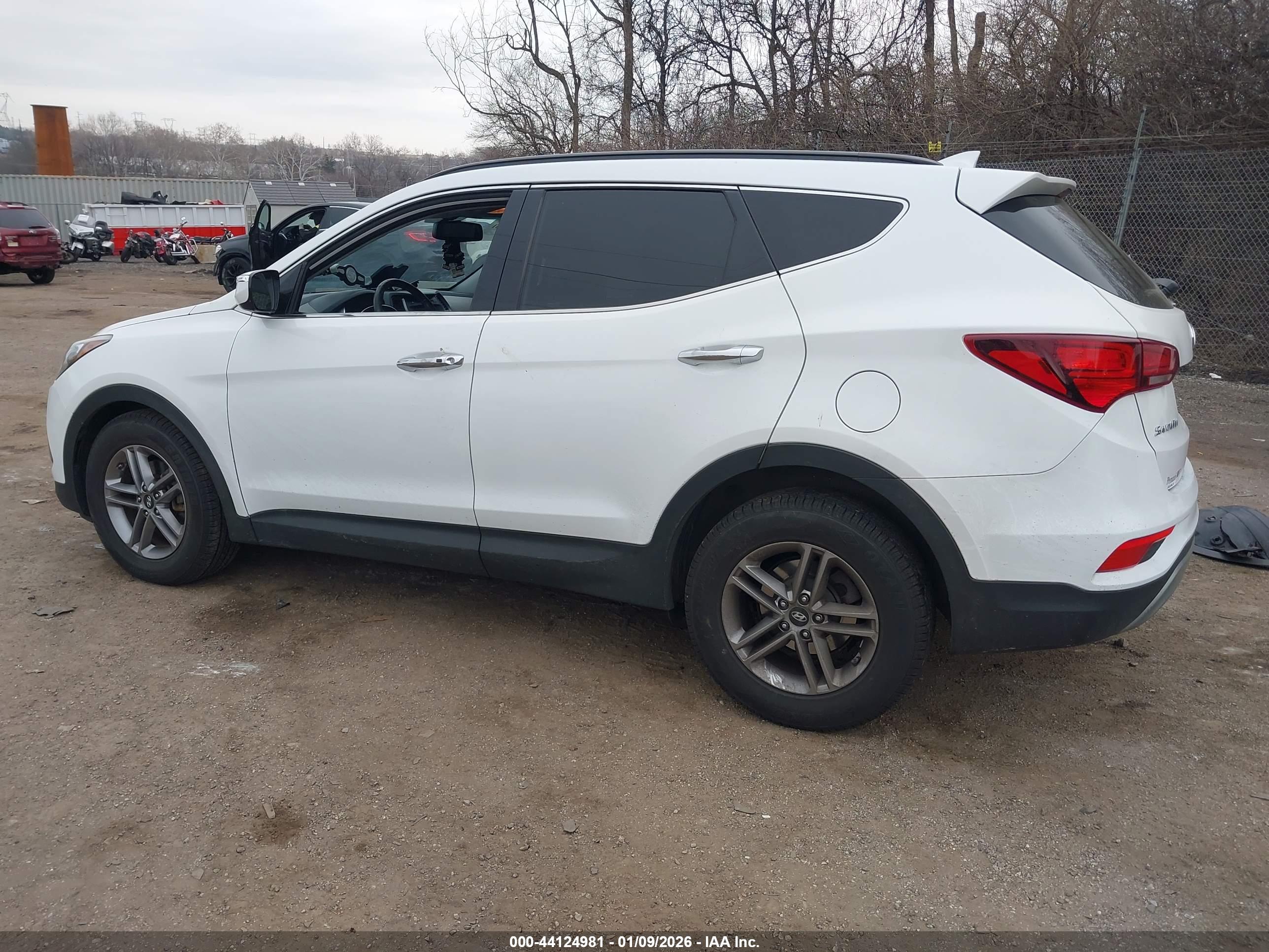 HYUNDAI SANTA image 3
