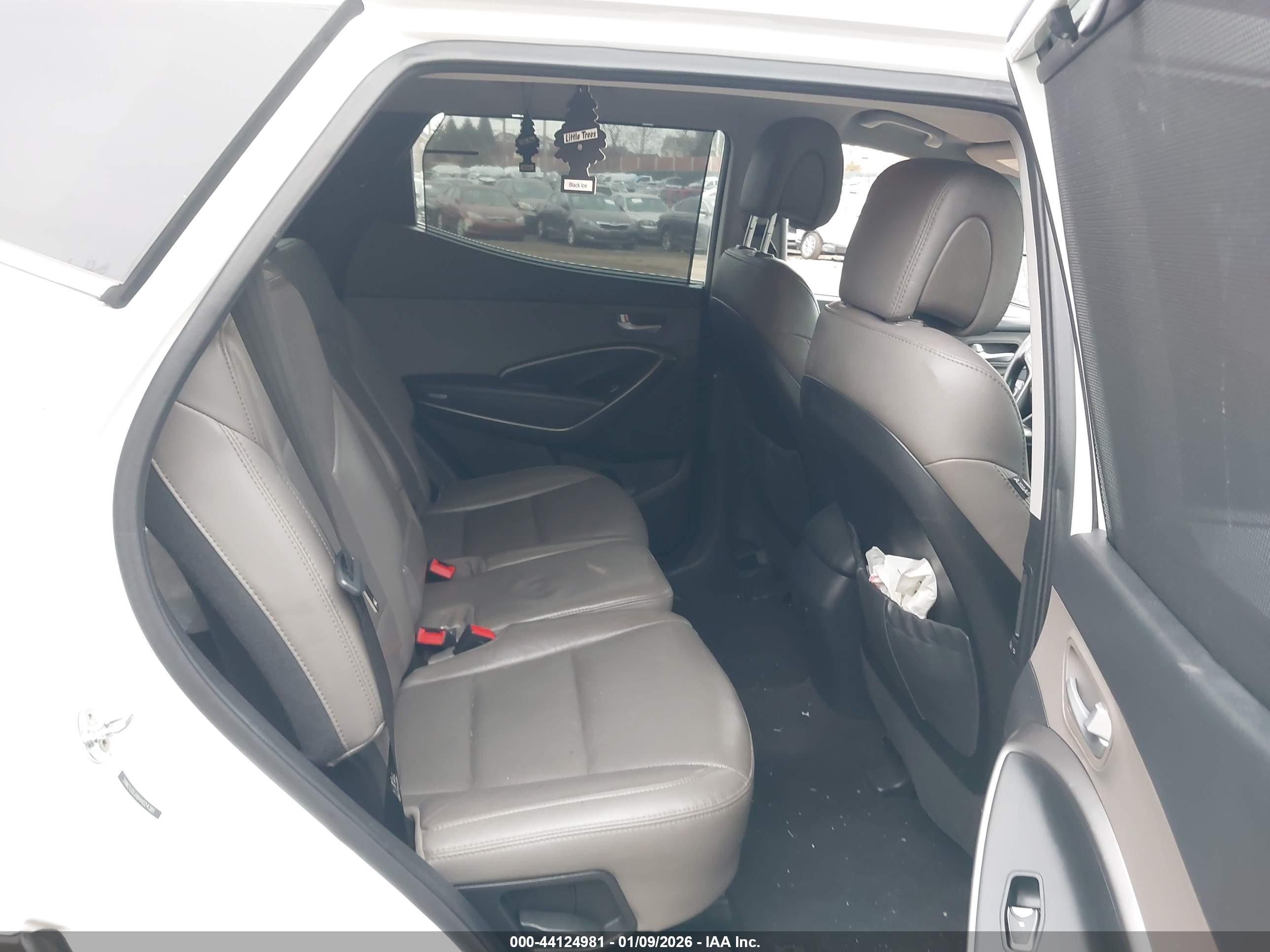 HYUNDAI SANTA image 8