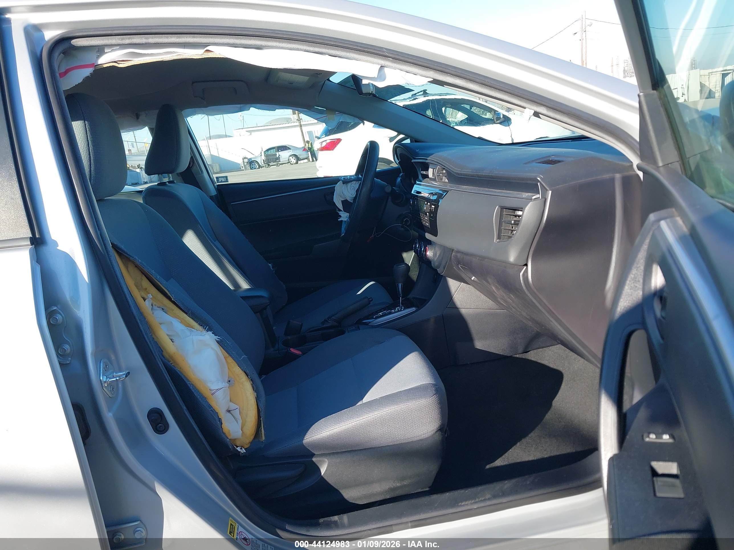 TOYOTA COROLLA image 5
