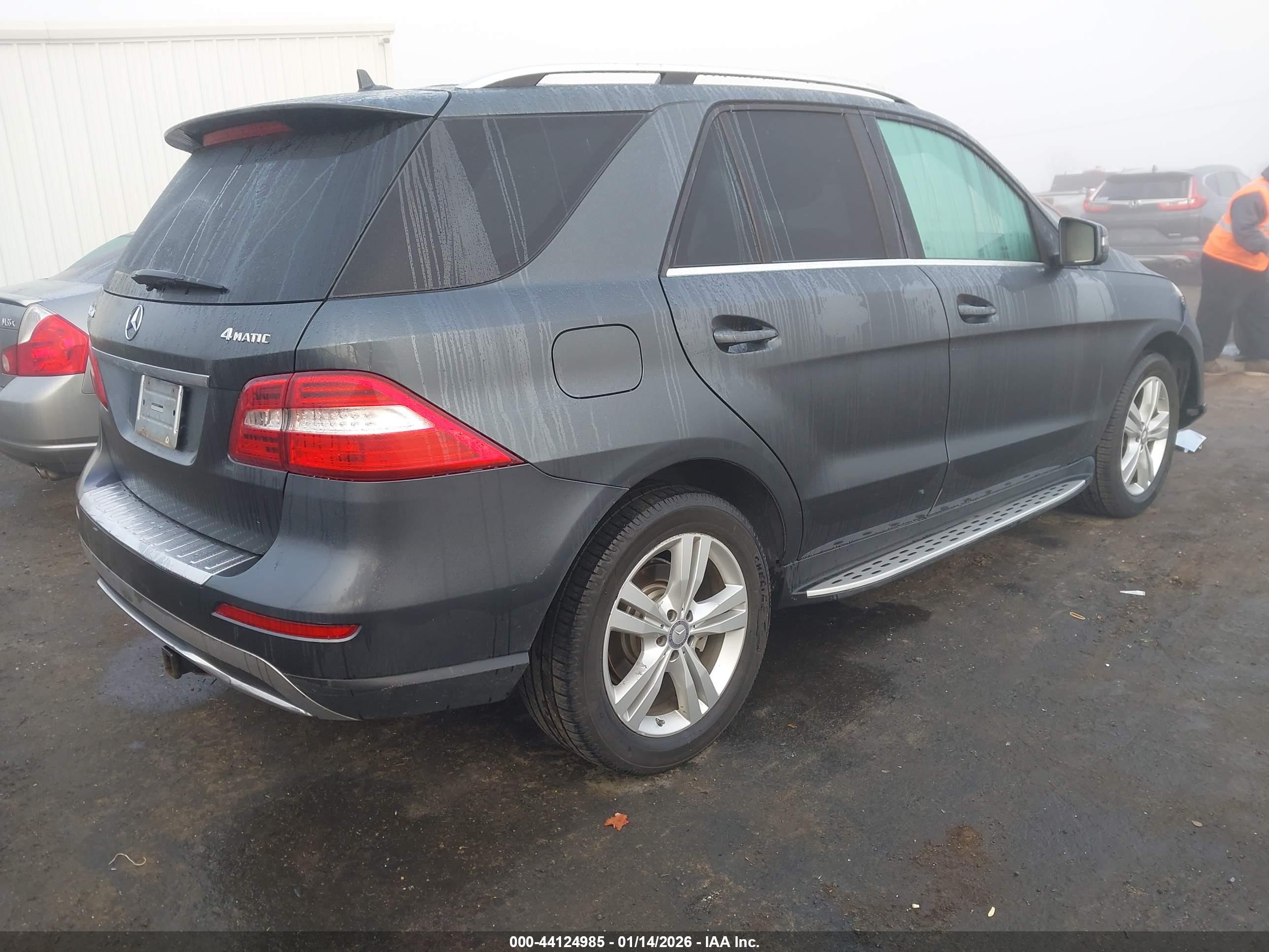 MERCEDES-BENZ ML image 4