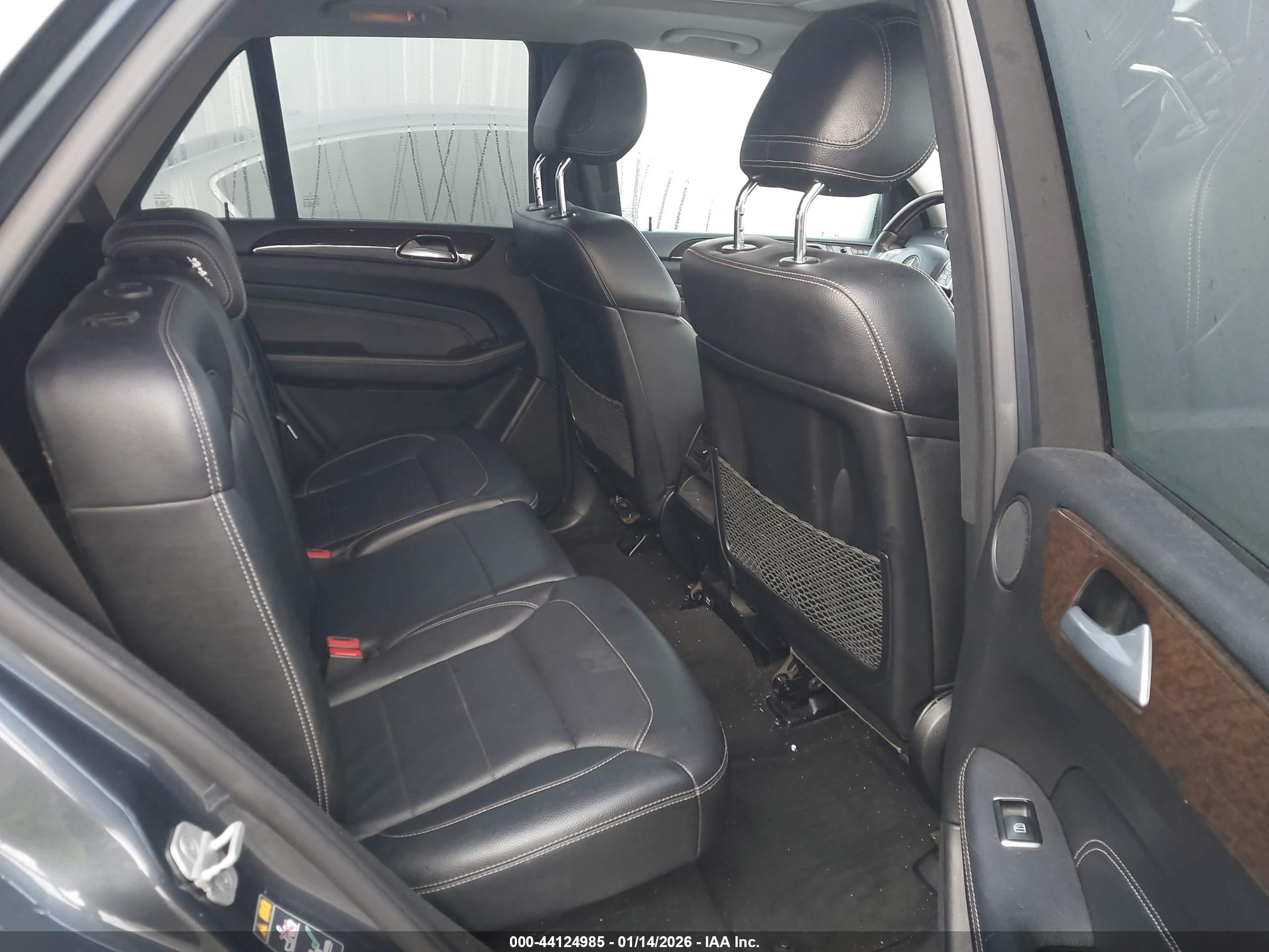 MERCEDES-BENZ ML image 8