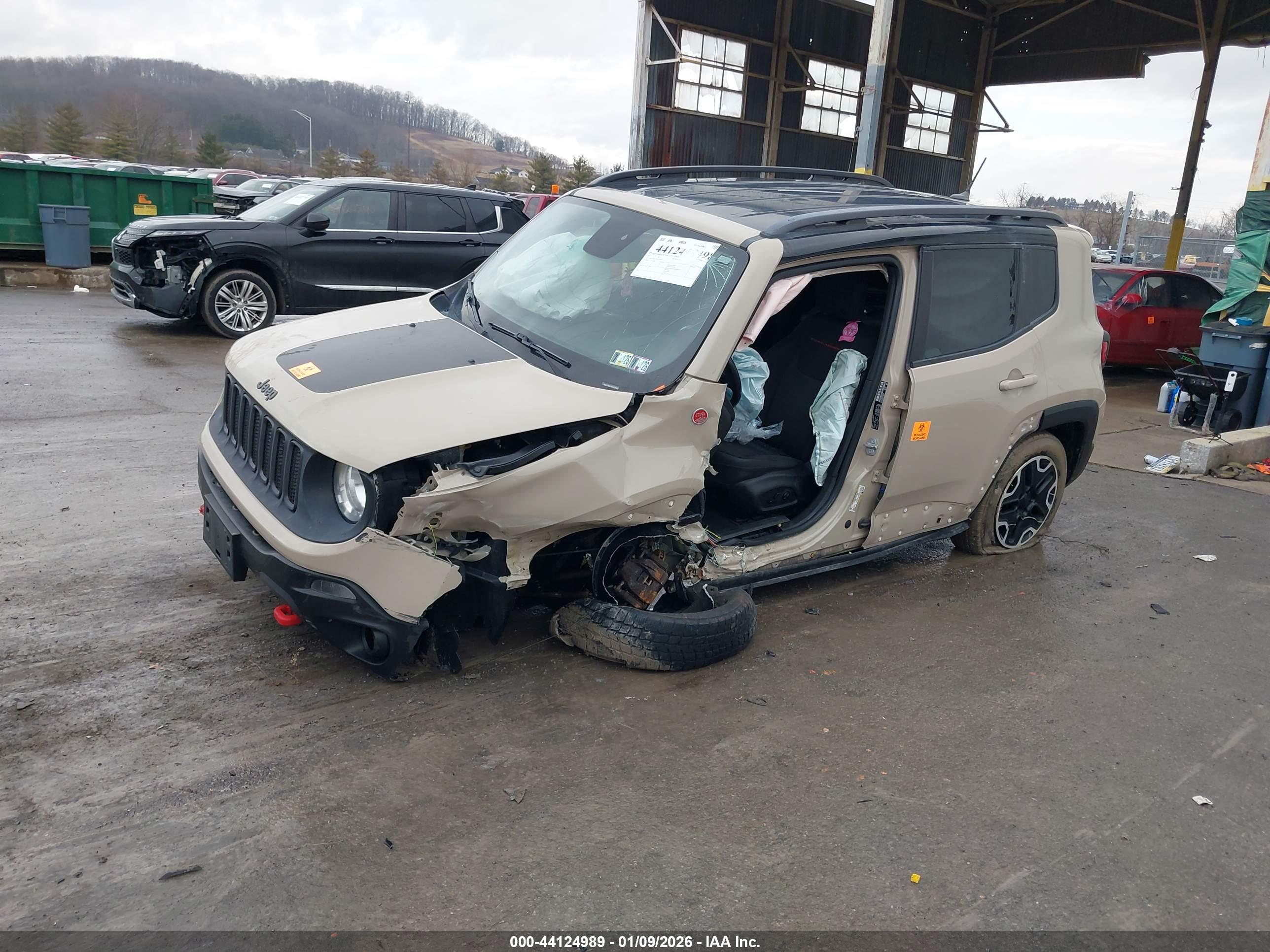 JEEP RENEGADE image 2