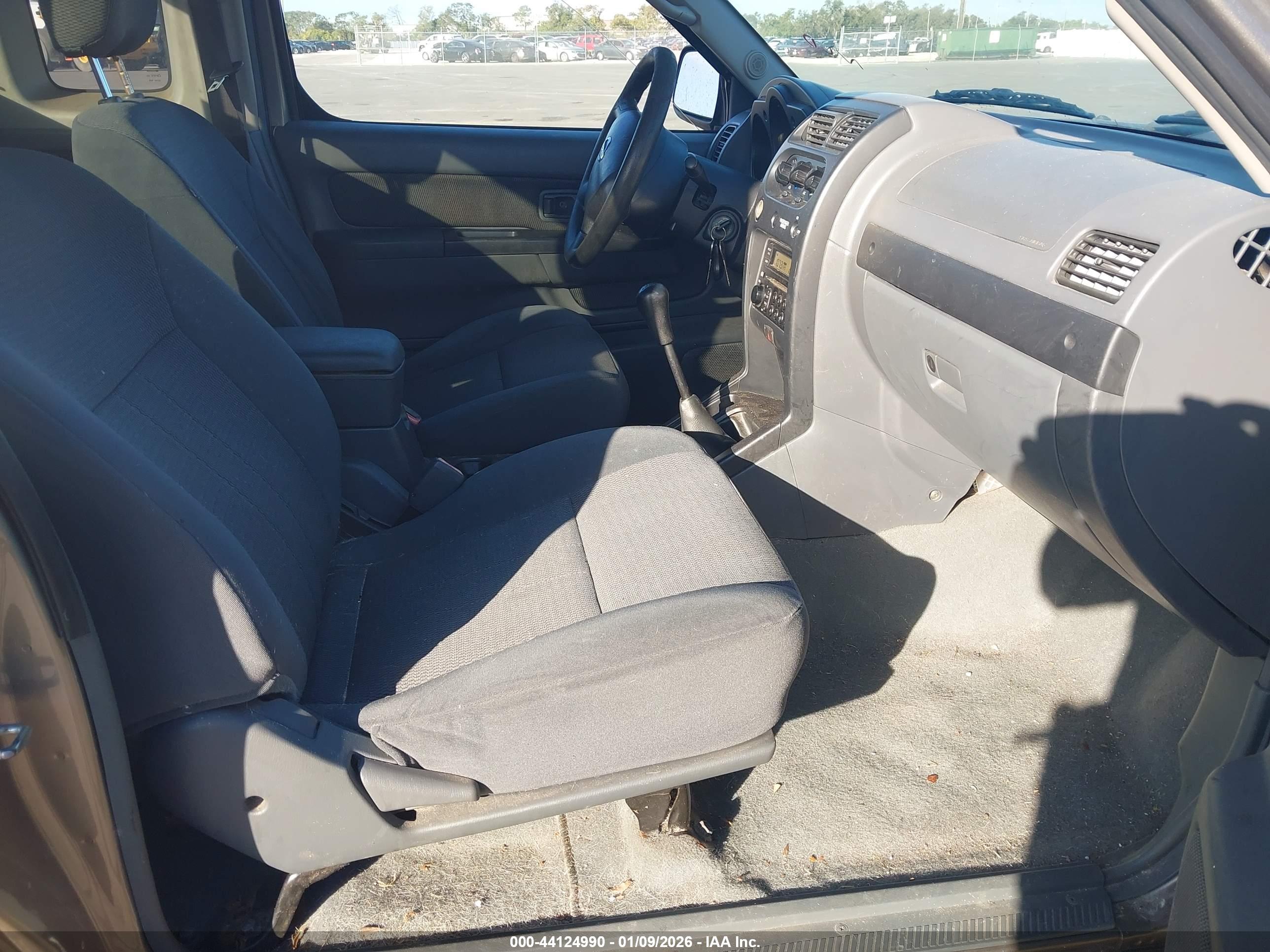 NISSAN FRONTIER image 5