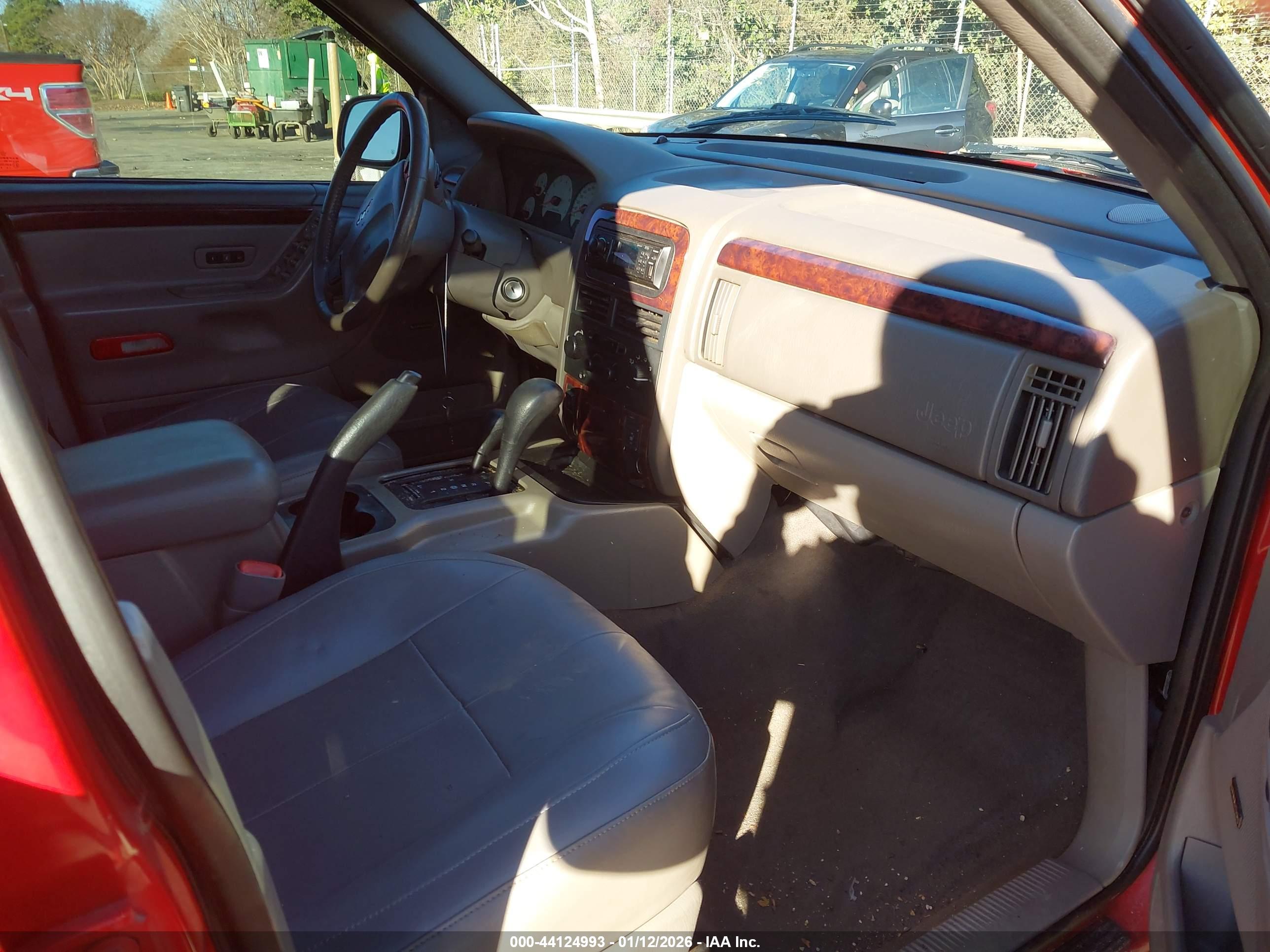 JEEP GRAND image 5