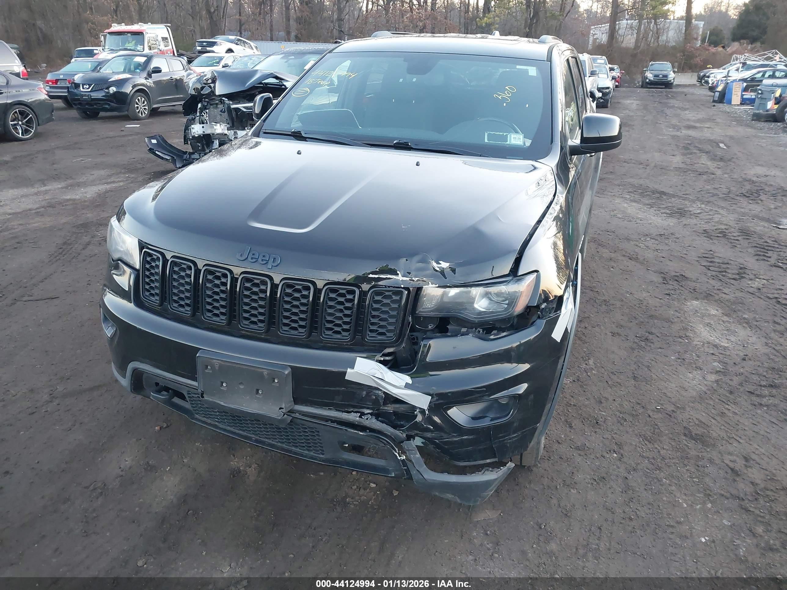 JEEP GRAND image 6
