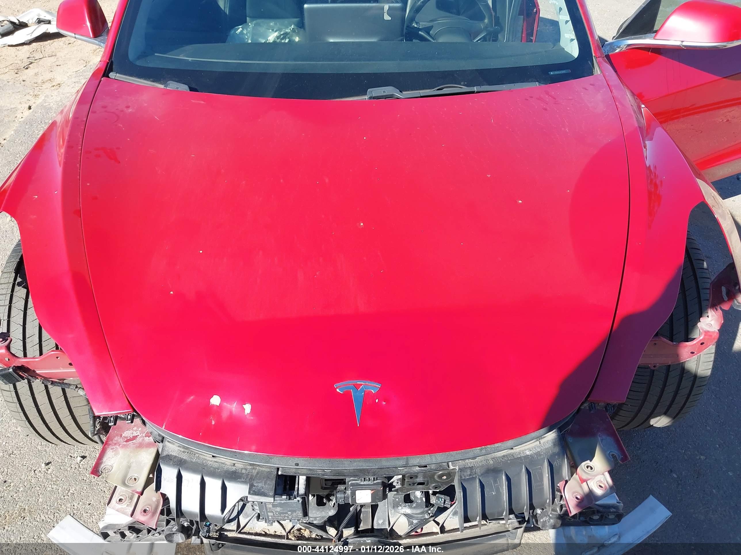TESLA MODEL image 10