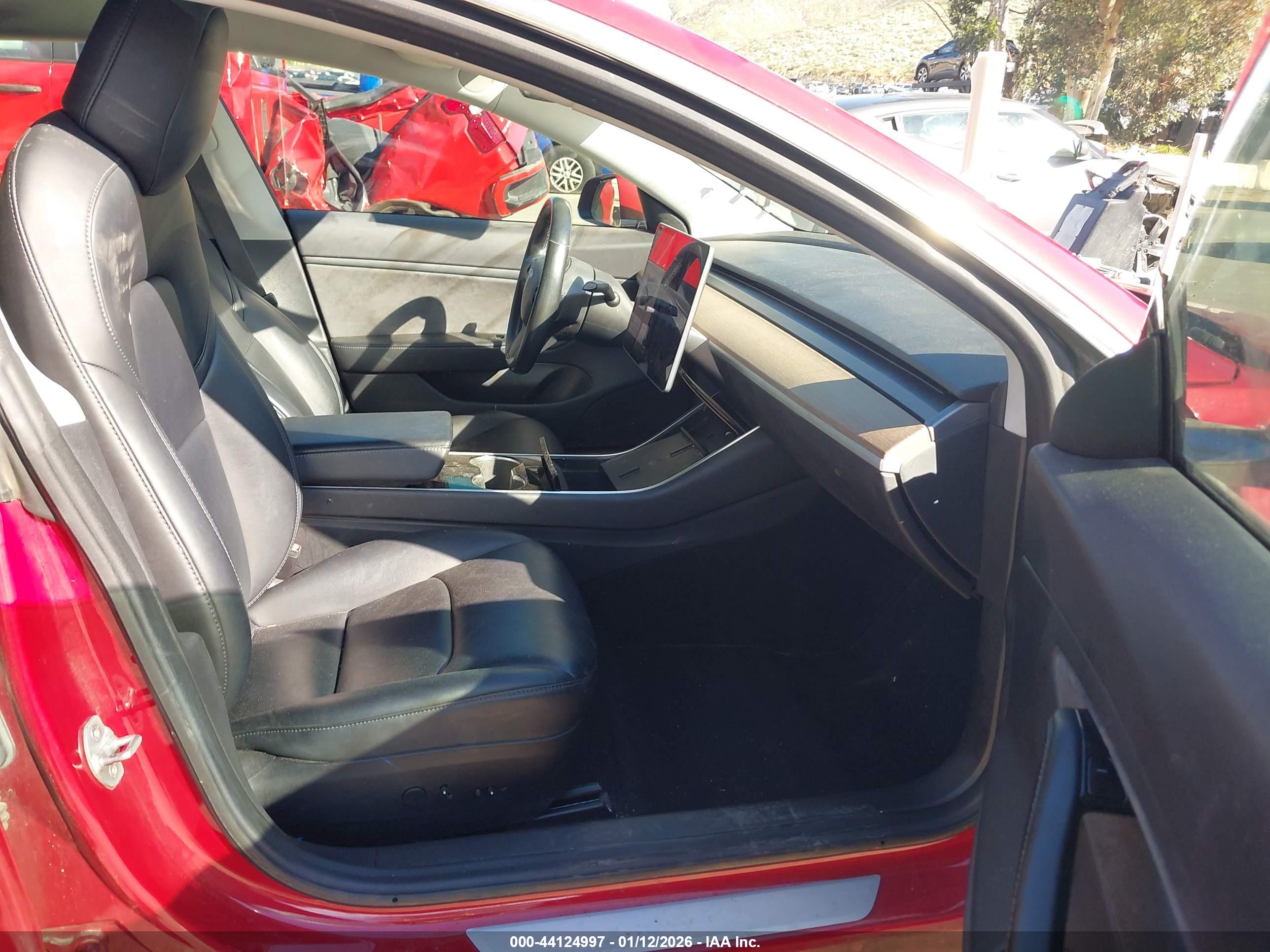 TESLA MODEL image 5