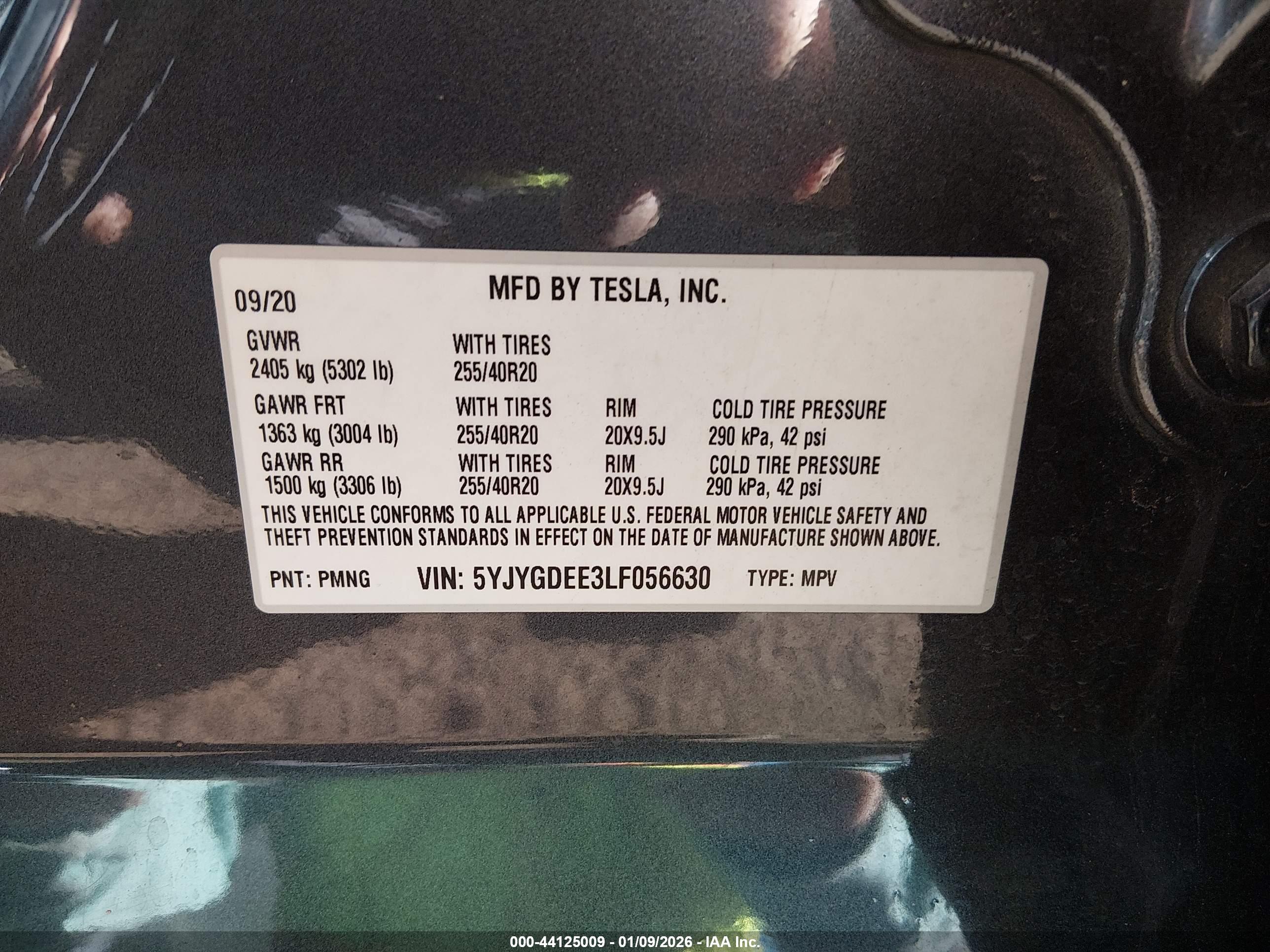 TESLA MODEL image 9