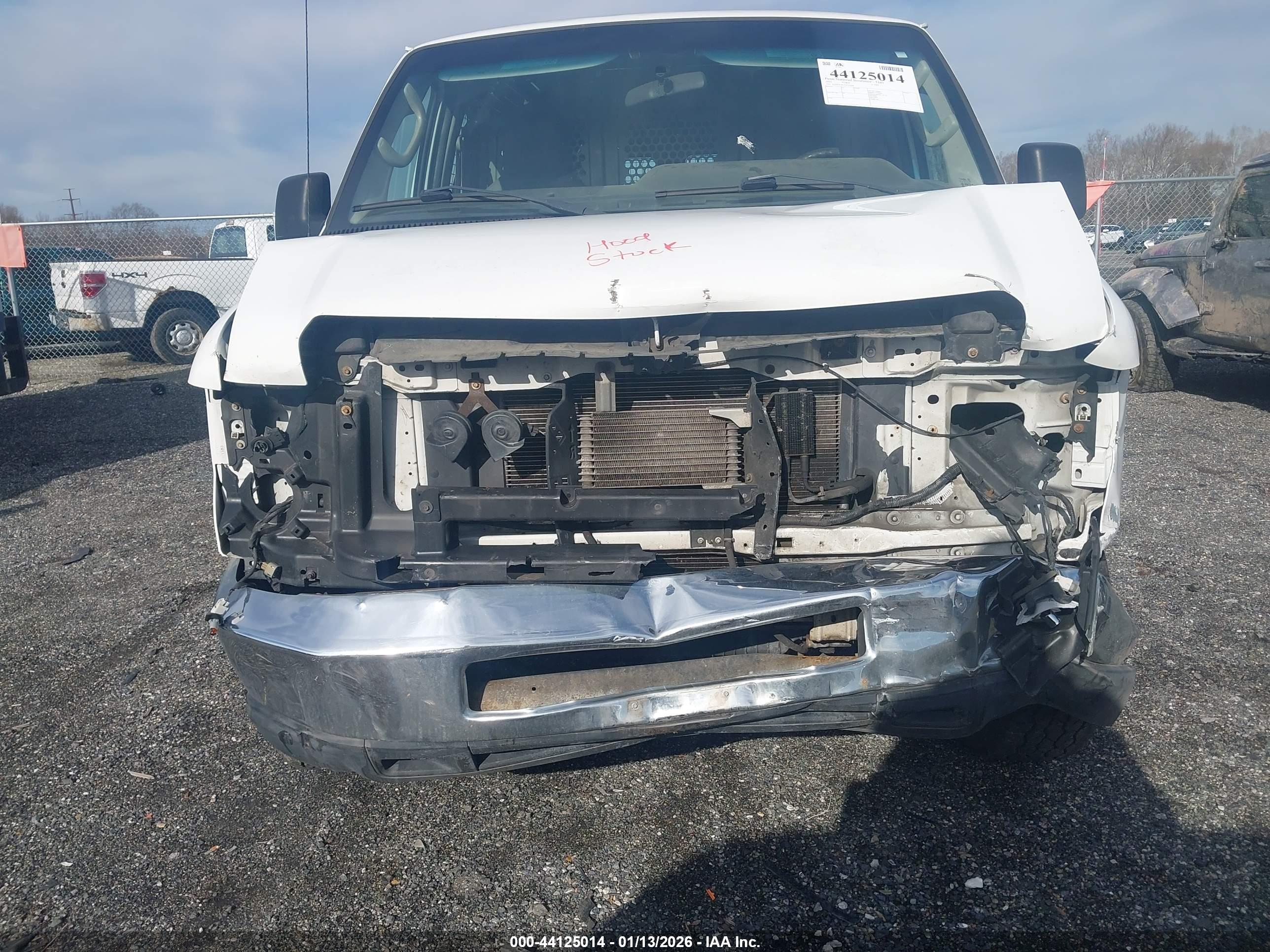 FORD E-250 image 6