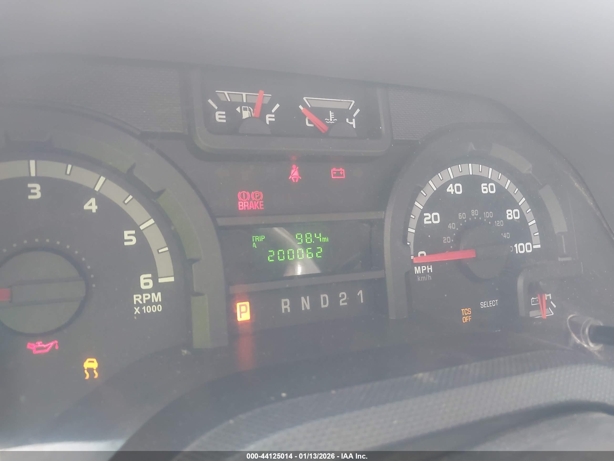 FORD E-250 image 7