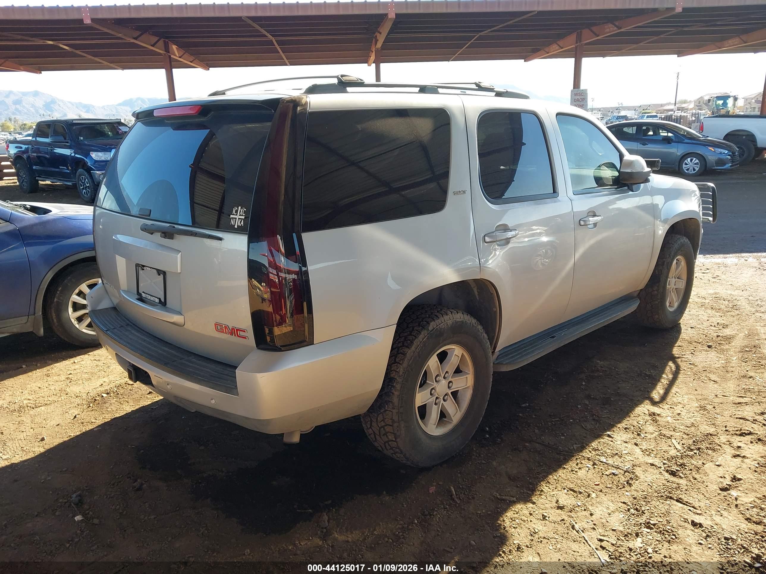 GMC YUKON image 4
