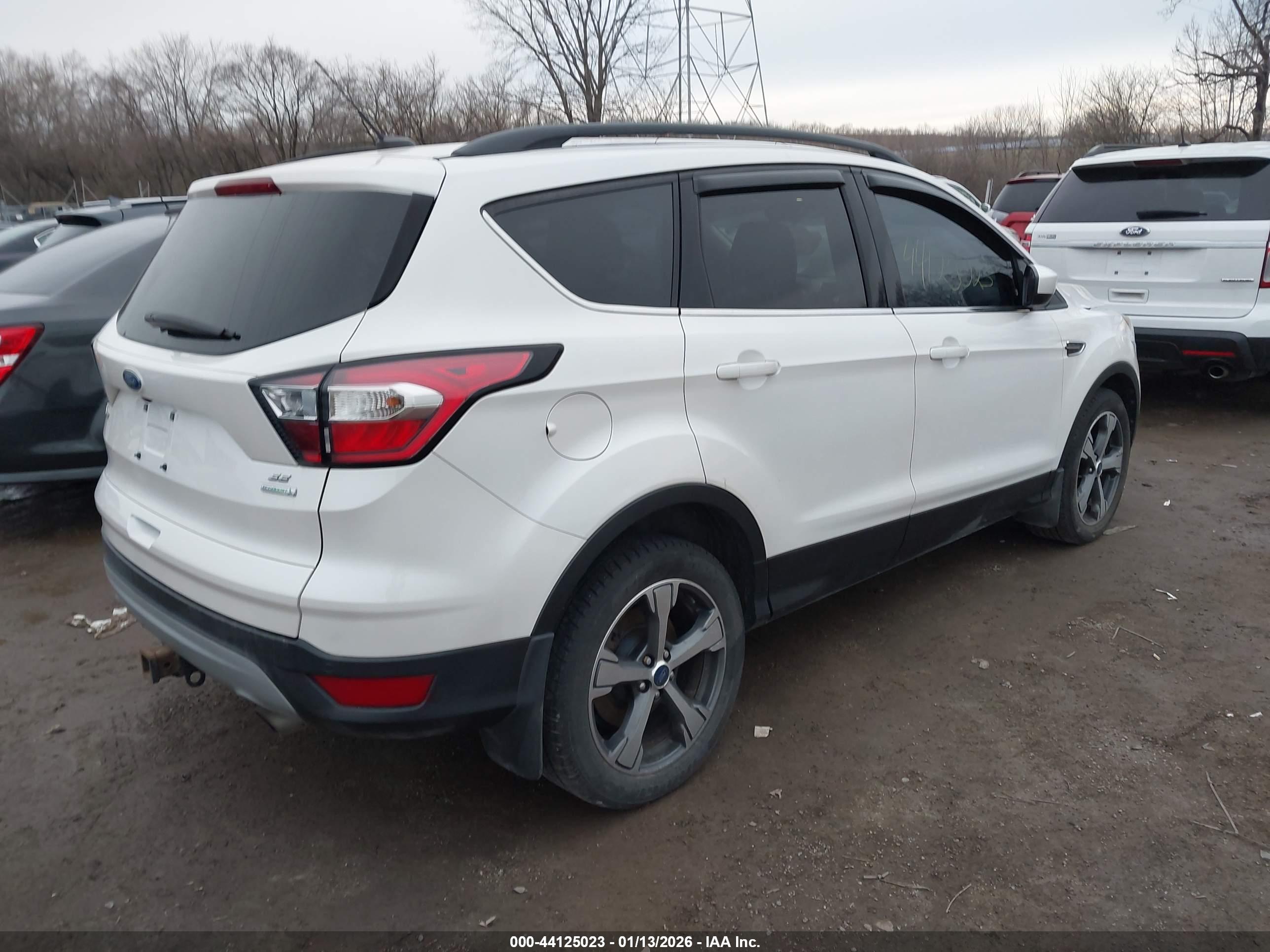 FORD ESCAPE image 4