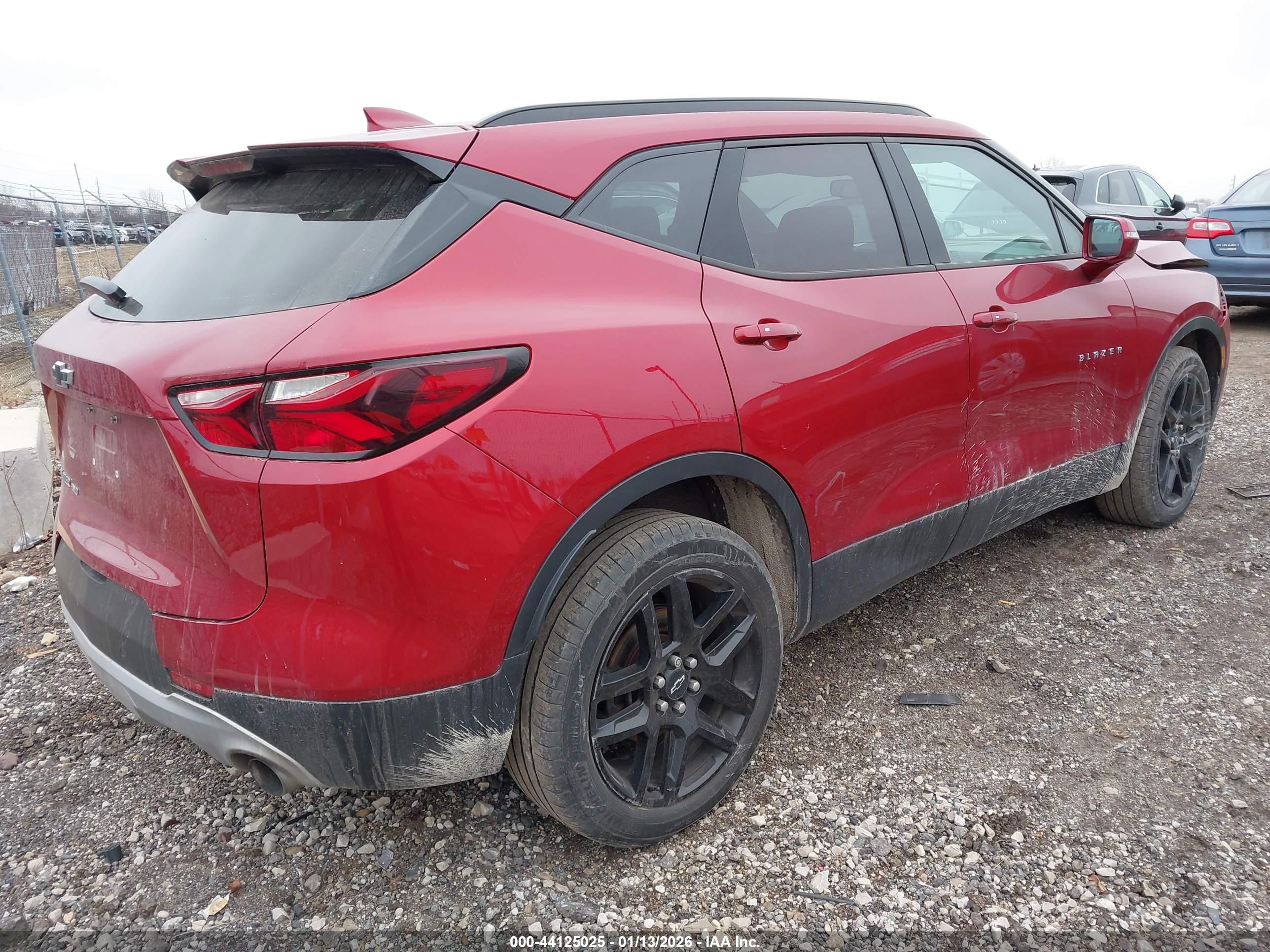 CHEVROLET BLAZER image 4